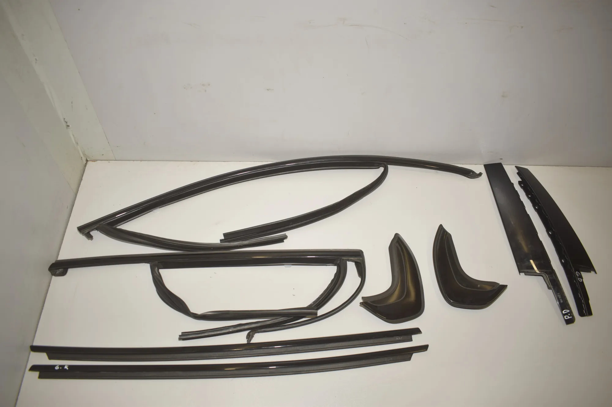 Exterior Trim Kit – OEM 7474001 · BMW 1 (F40) (2019 - -) (F40)118d 2022 – 5
