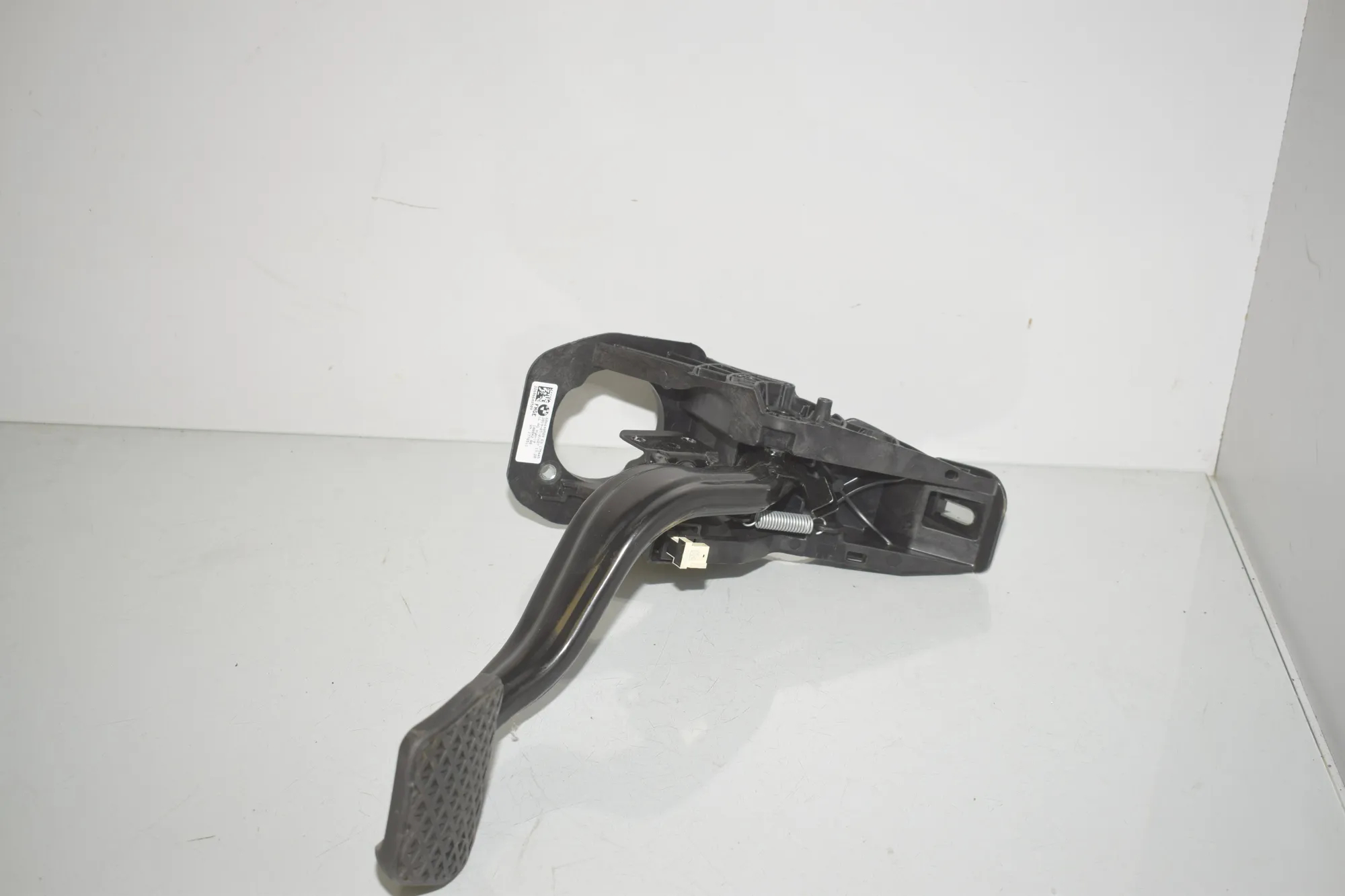 Brake Pedal – OEM 6866485 · BMW 5 (G30) (2016 - -) 530 e iPerformance 2019 – 3