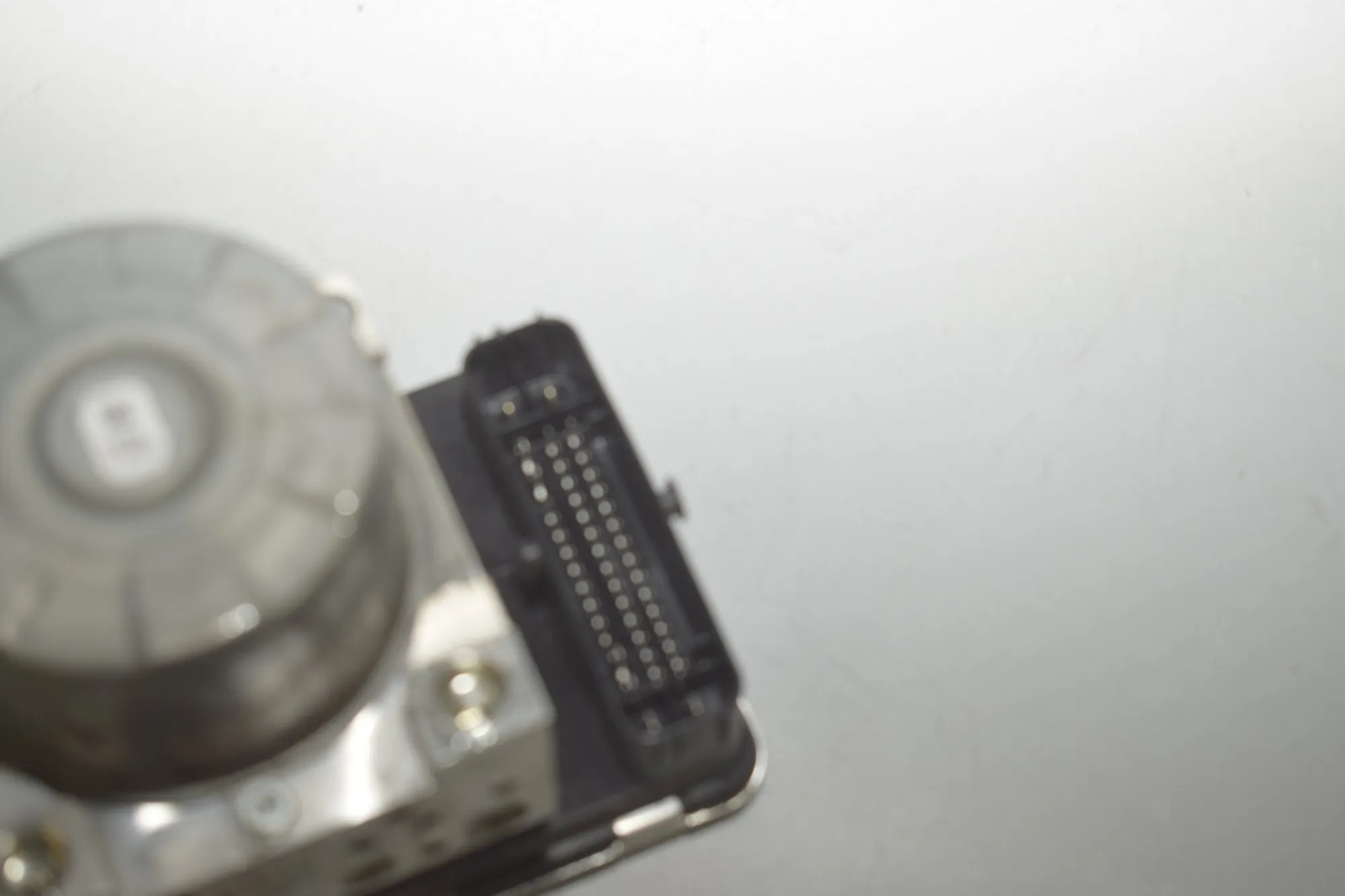 ABS Pump – OEM 5A65F16 · BMW 1 (F40) (2019 - -) (F40)118d 2022 – 4