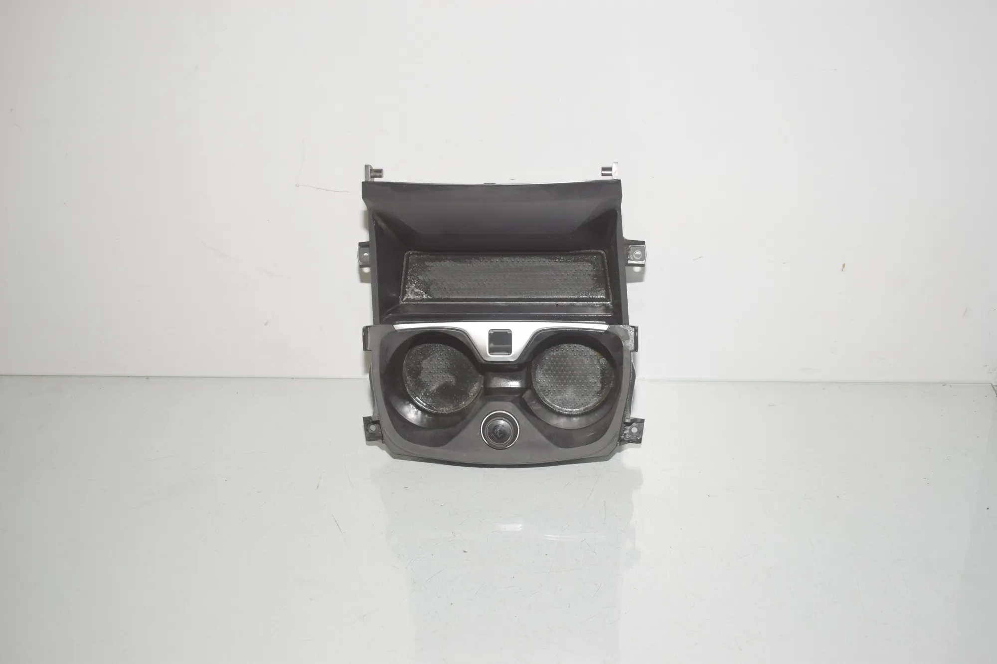 Cup Holder – OEM 5A37574 · BMW 1 (F40) (2019 - -) (F40)118d 2022 – 2