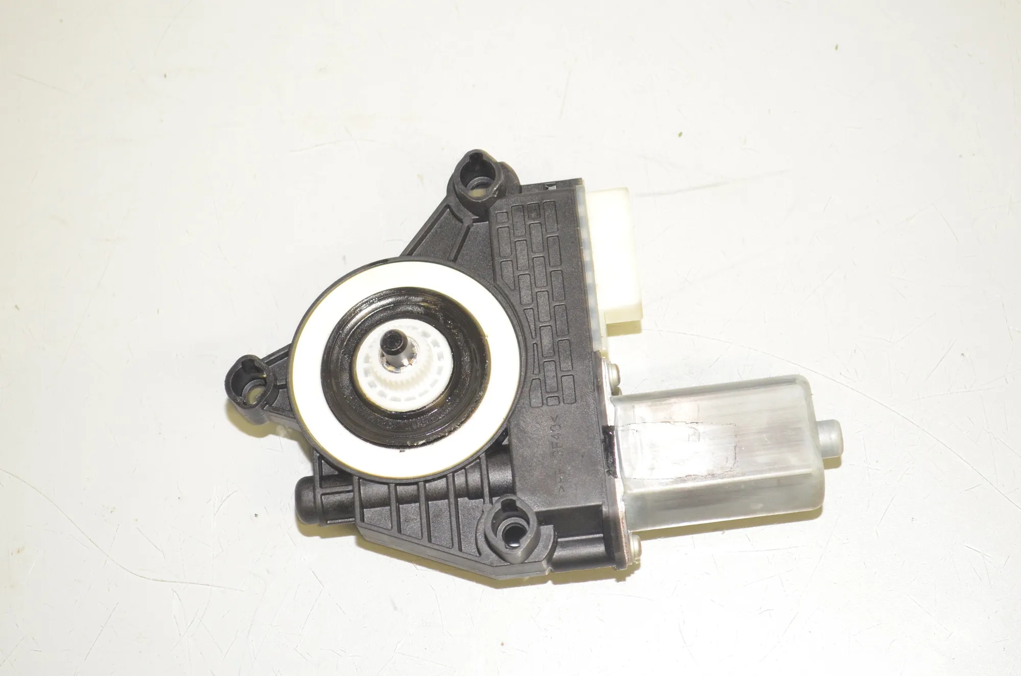 Front Right Door Window Control Motor – OEM 5A02D61 · BMW 1 (F40) (2019 - -) (F40)118d 2022 – 3