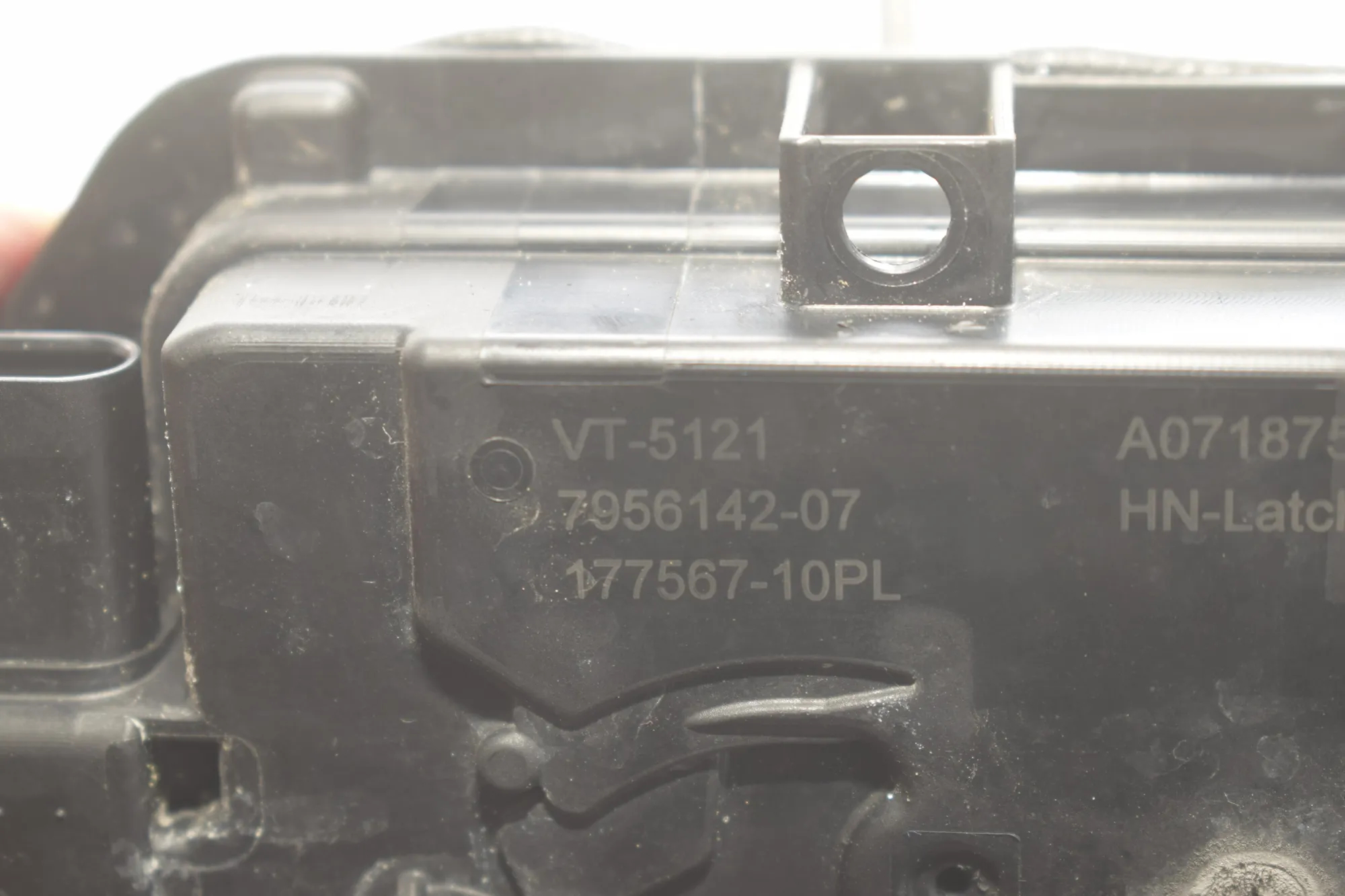 Front Right Door Lock – OEM 9881778 · BMW 1 (F40) (2019 - -) (F40)118d 2022 – 5