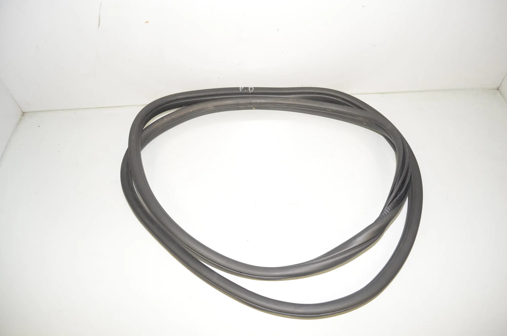 Front Right Door Seal Rubber – OEM 9880688 · BMW 1 (F40) (2019 - -) (F40)118d 2022