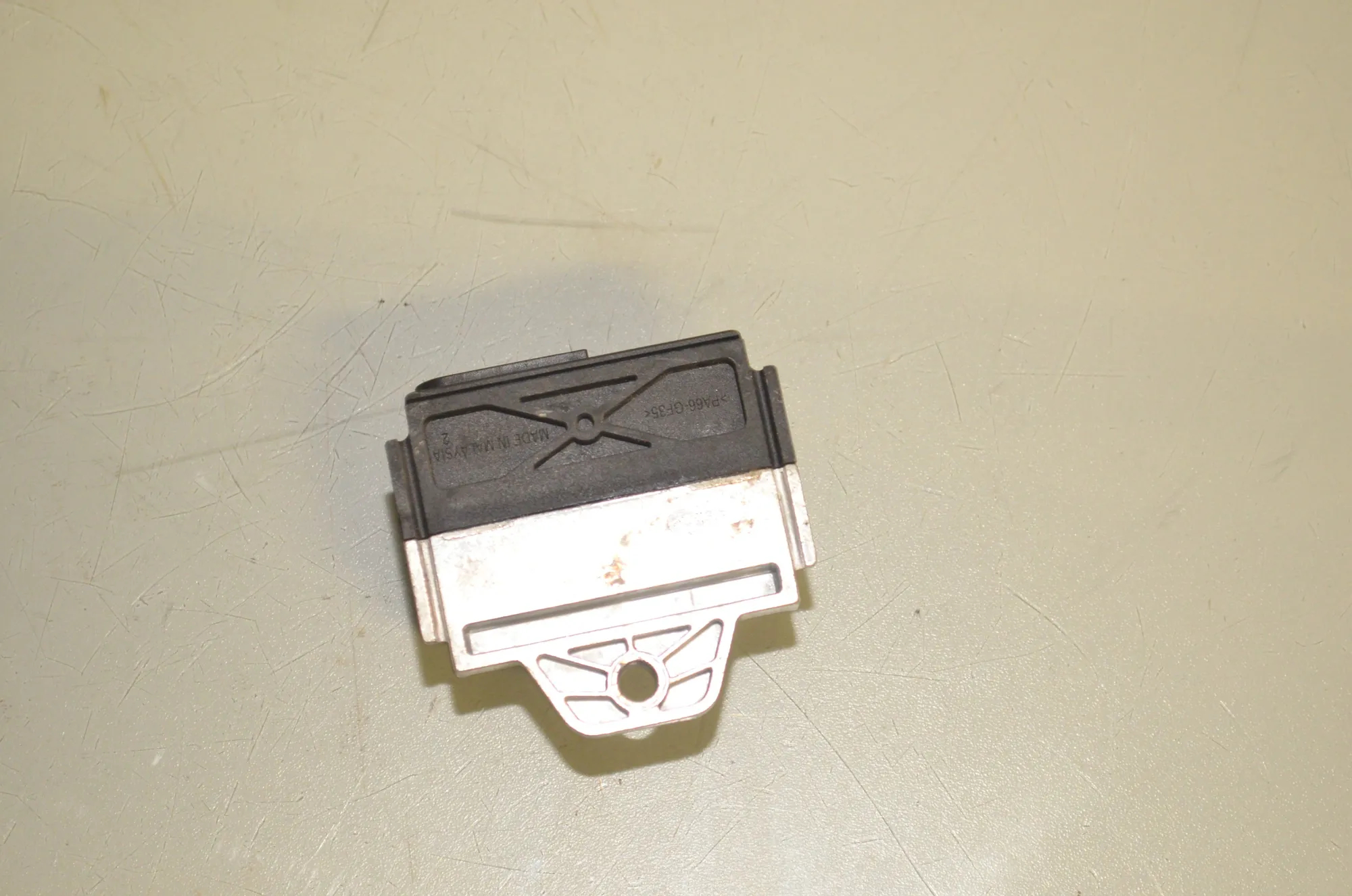 Spark Glow Plug – OEM 8596873 · BMW 1 (F40) (2019 - -) (F40)118d 2022 – 2
