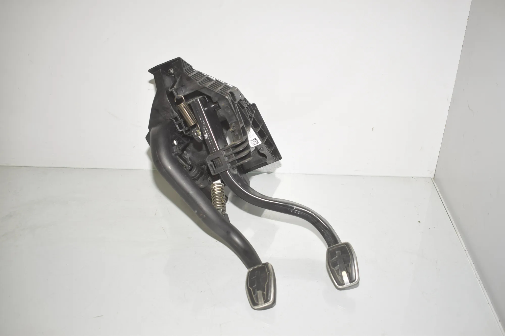 Pedal Assembly – OEM 6898141 · BMW 1 (F40) (2019 - -) (F40)118d 2022