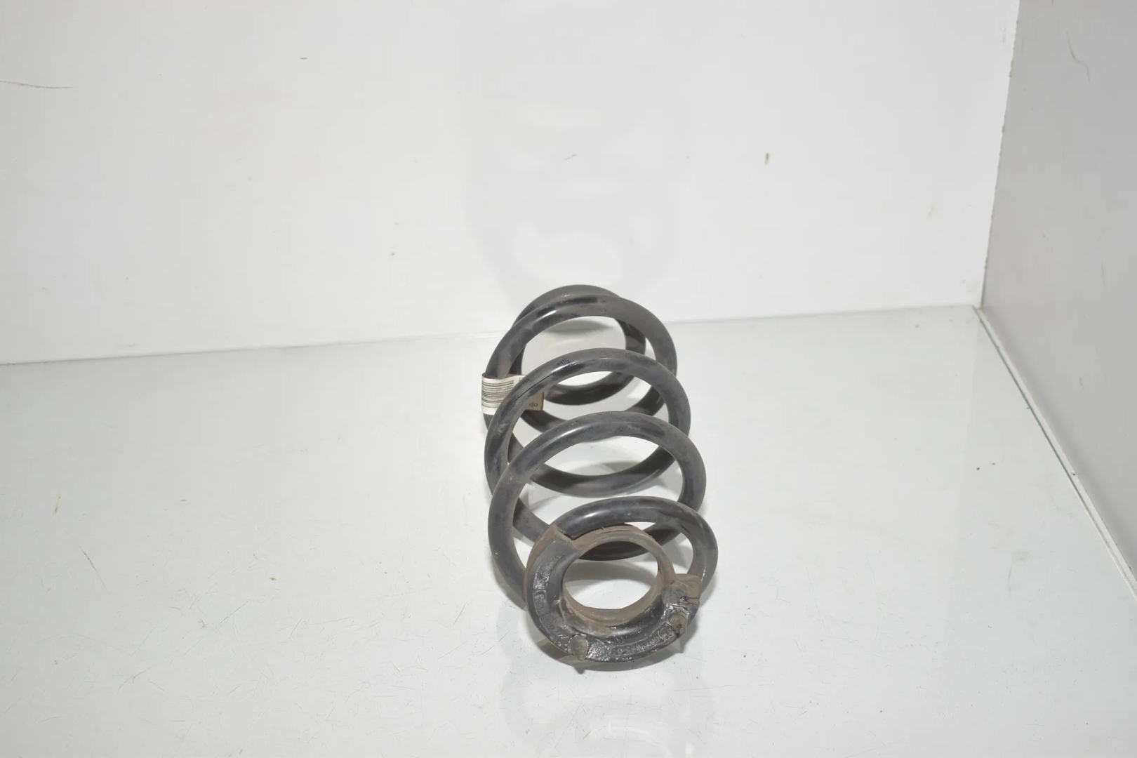 Rear Right Coil Spring – OEM 6897382 · BMW 1 (F40) (2019 - -) (F40)118d 2021 – 2