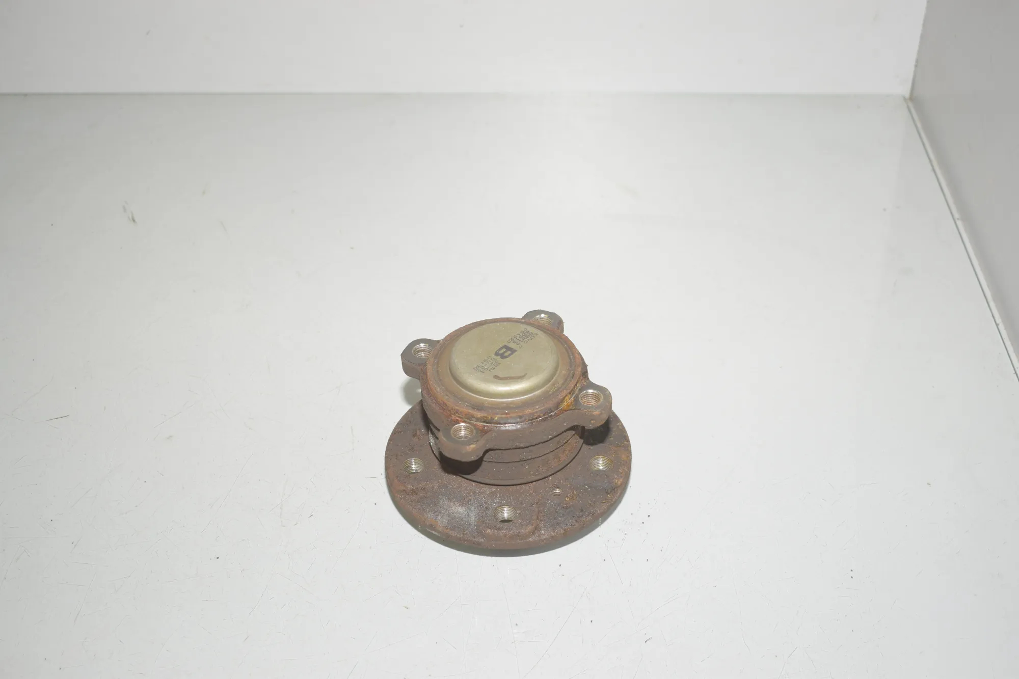 Rear Left Wheel Bearing – OEM 6891921 · BMW 1 (F40) (2019 - -) (F40)118d 2021 – 3