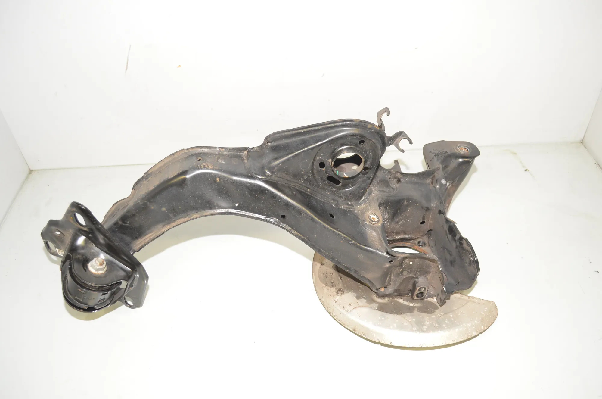 Rear Right Wheel Hub – OEM 8842880 · BMW 1 (F40) (2019 - -) (F40)118d 2021 – 3