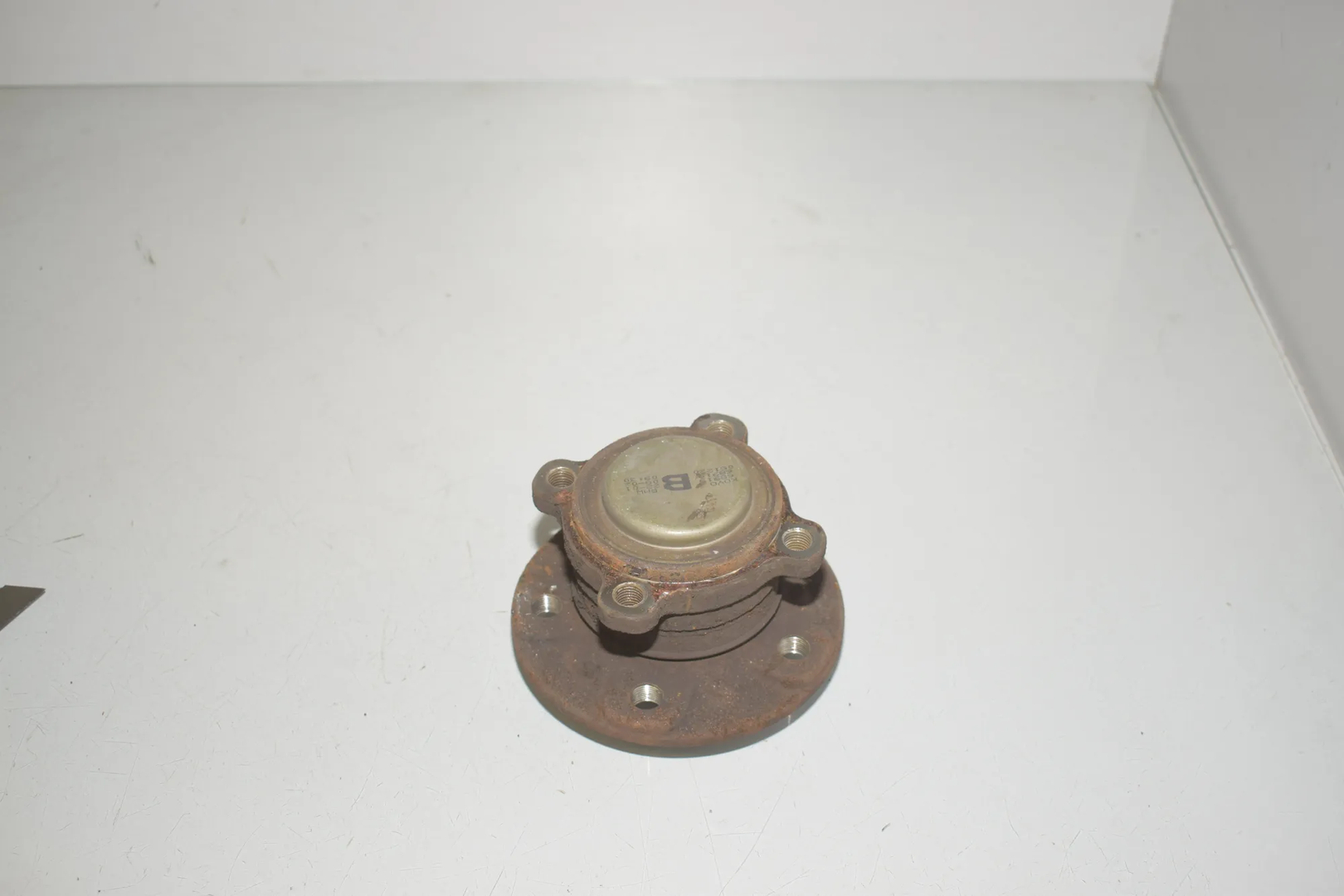 Rear Right Wheel Bearing – OEM 6891921 · BMW 1 (F40) (2019 - -) (F40)118d 2021 – 3