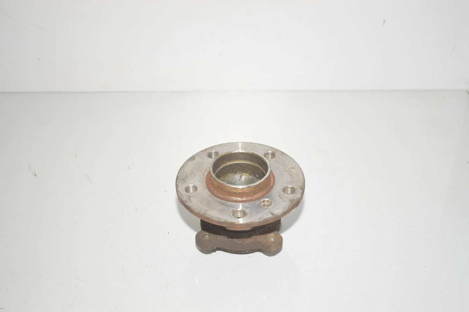 Rear Right Wheel Bearing – OEM 6891921 · BMW 1 (F40) (2019 - -) (F40)118d 2021