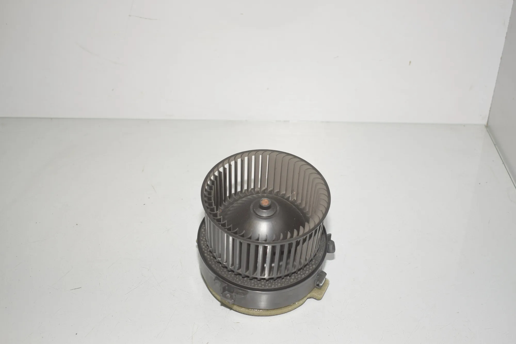 Heater Blower Fan – OEM 6836881 · BMW 5 (G30) (2016 - -) 530 e iPerformance 2019 – 3
