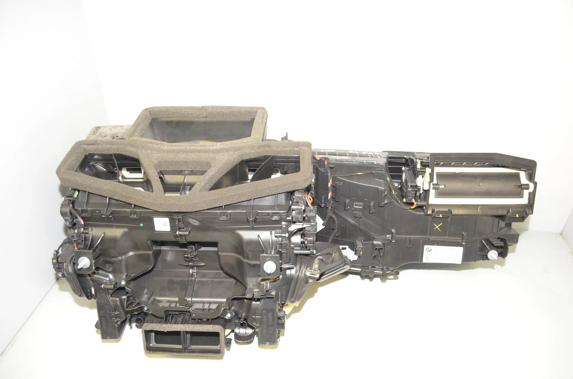 Interior Heater – OEM 9299693 · BMW 5 (G30) (2016 - -) 530 e iPerformance 2019 – 4