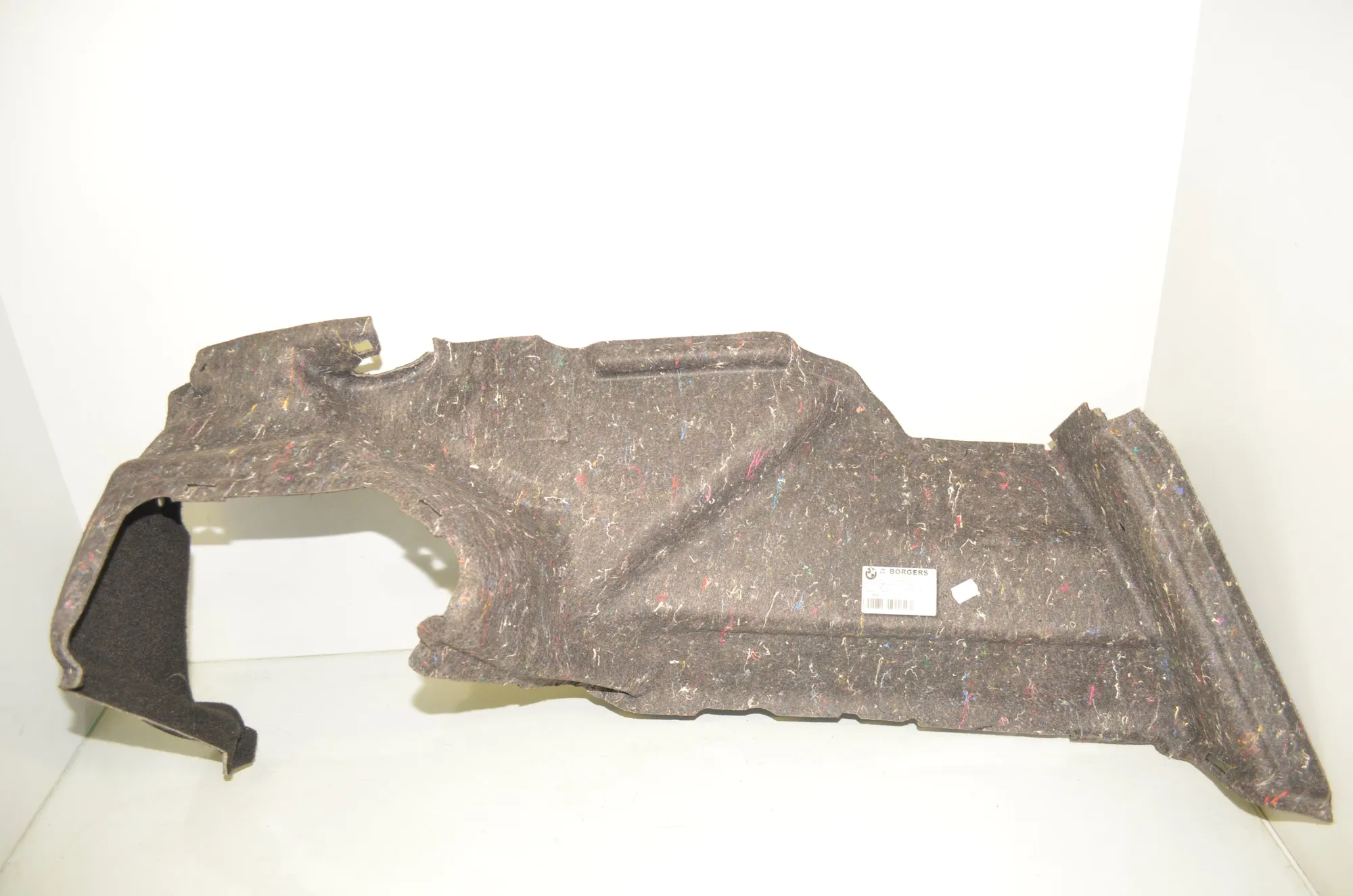 Right Side Trunk Trim – OEM 7481114 · BMW 5 (G30) (2016 - -) 530 e iPerformance 2019 – 4