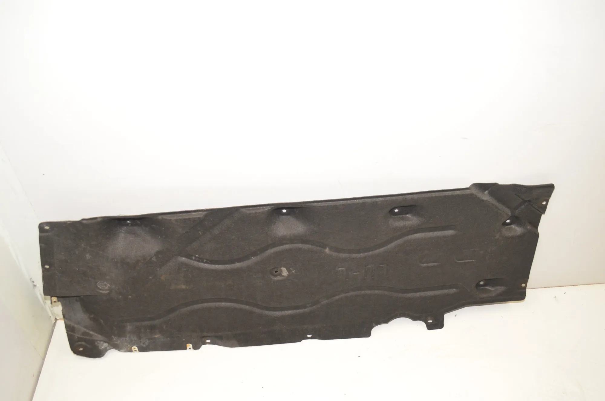 Left Side Underbody Cover – OEM 7290803 · BMW X1 (F48) xDrive 25 i 2020 – 2
