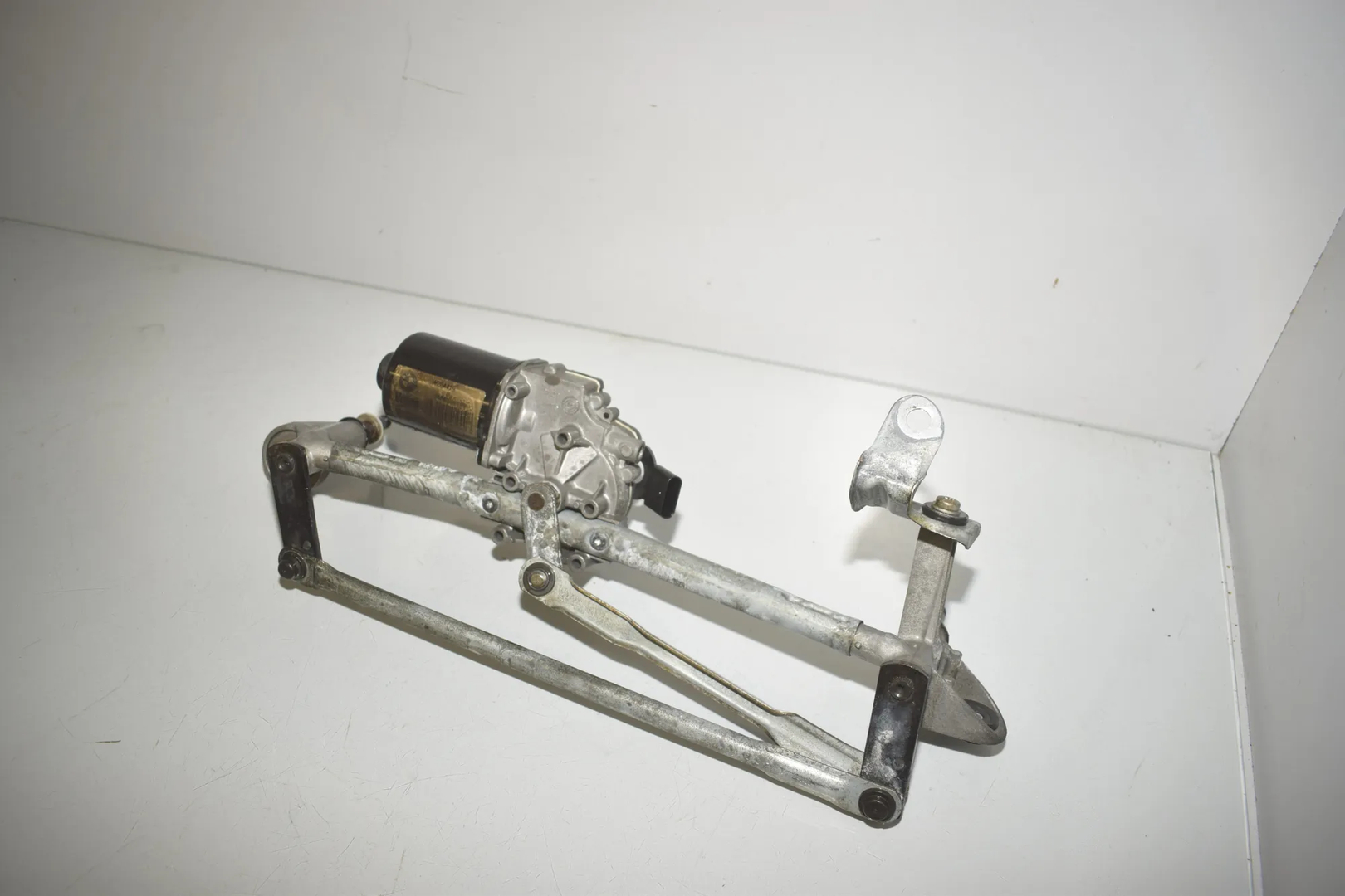 Front Windshield Wiper Mechanism – OEM 7159284 · BMW 2 Active Tourer (U06) (2021 - -) 218i 2023 – 3