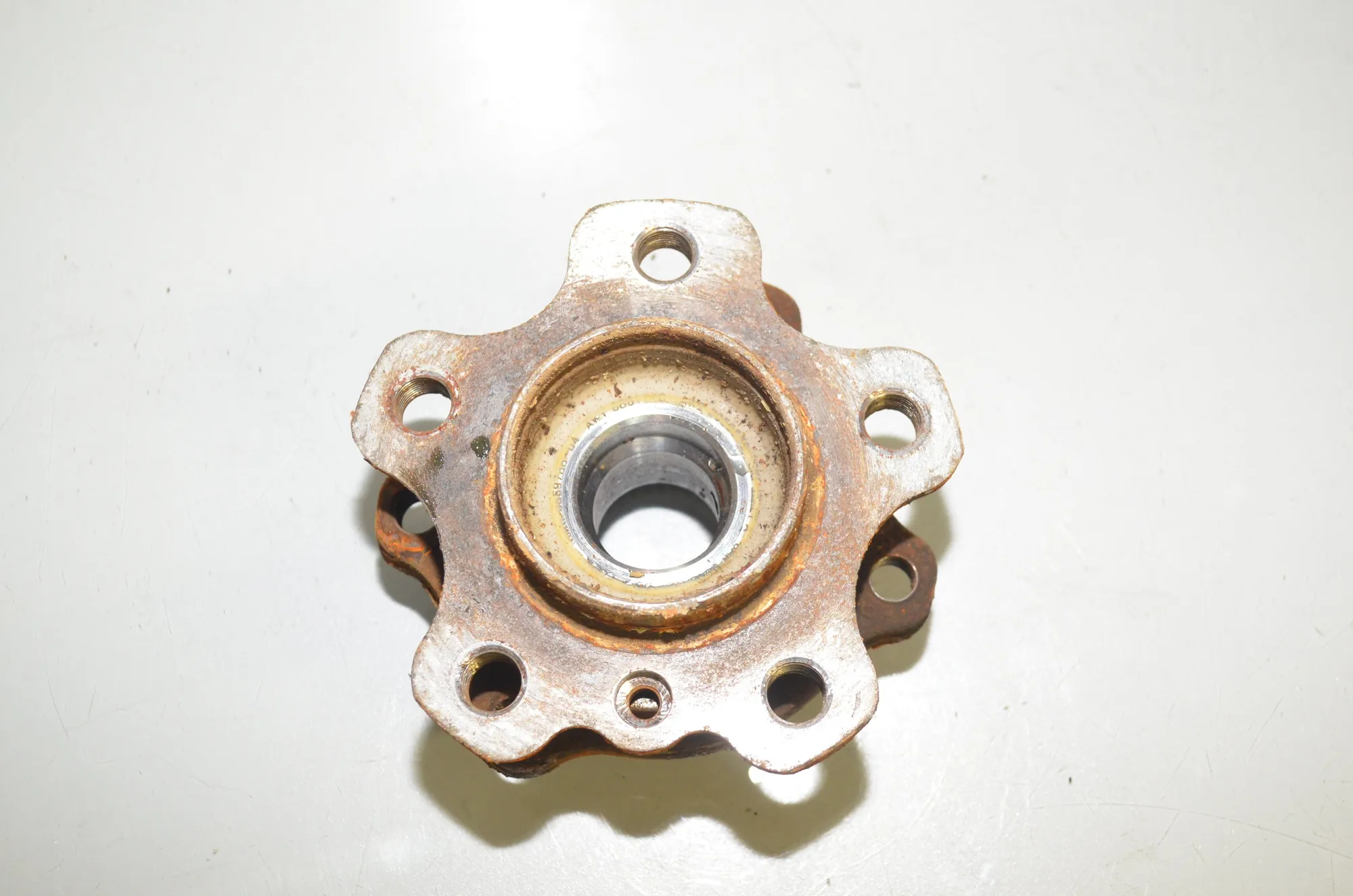 Rear Left Wheel Bearing – OEM 6899175 · BMW 5 (G30) (2016 - -) 530 e iPerformance 2019