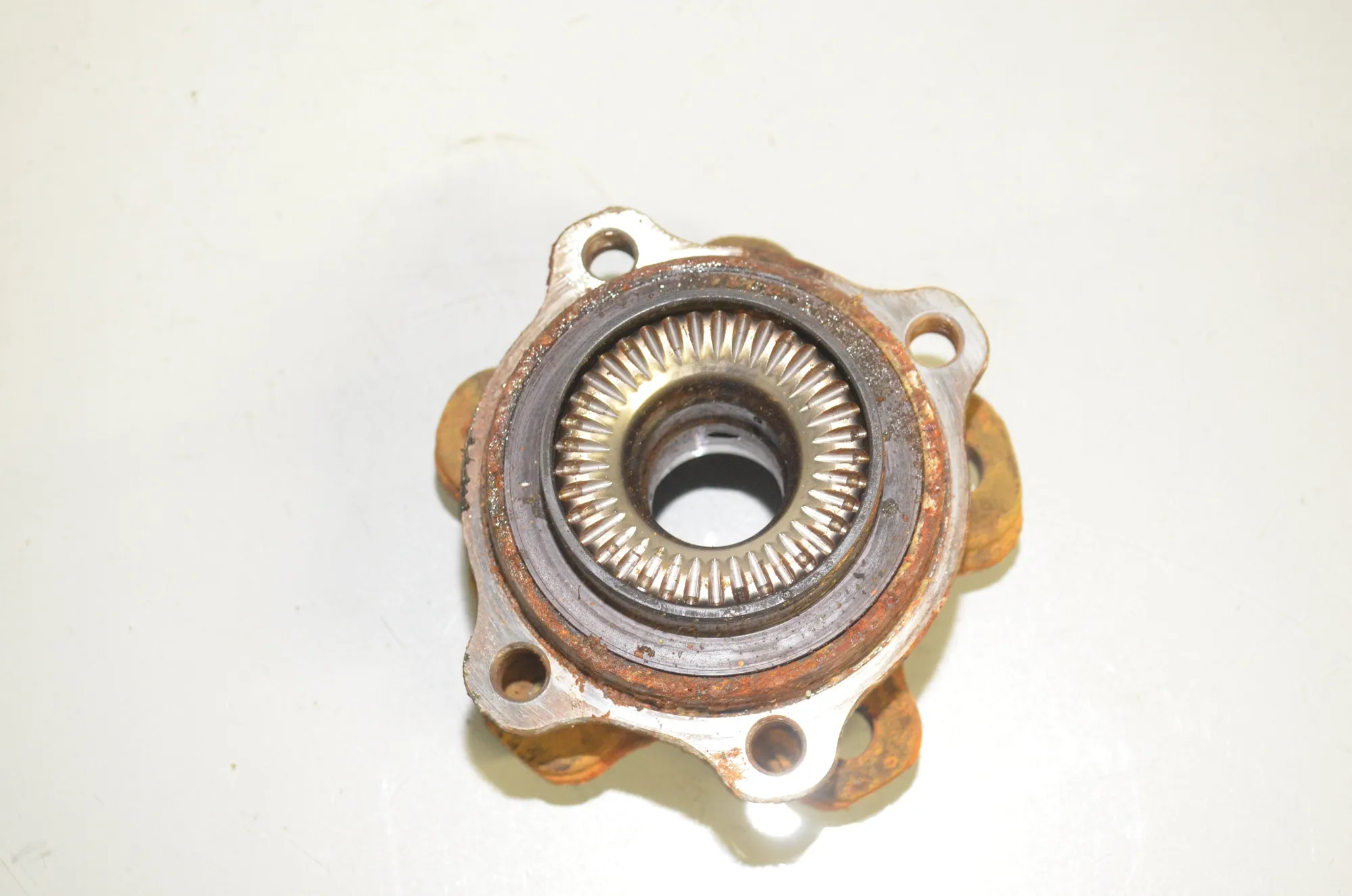 Rear Left Wheel Bearing – OEM 6899175 · BMW 5 (G30) (2016 - -) 530 e iPerformance 2019 – 3