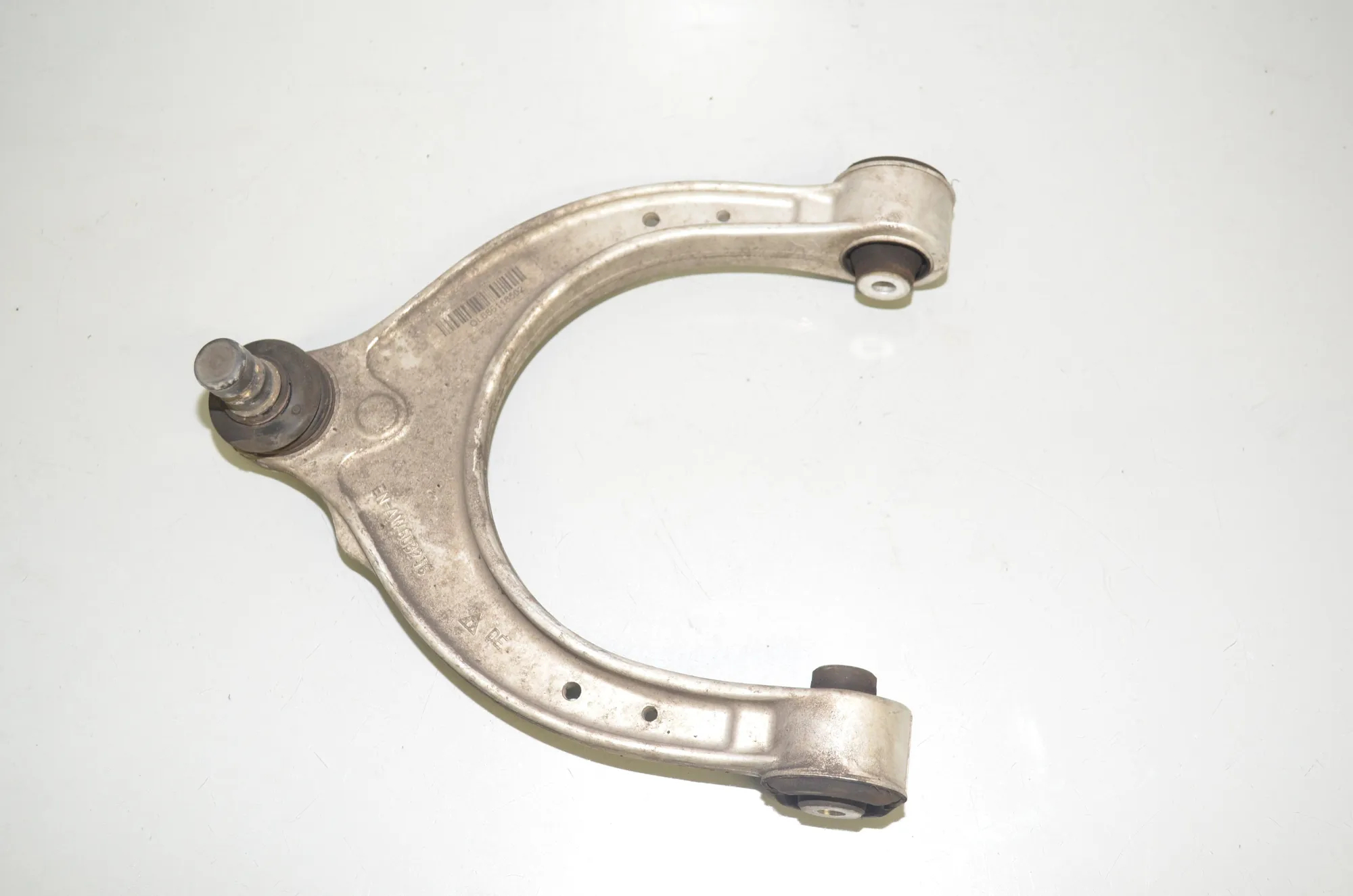 Front Left Upper Control Arm – OEM 6861185 · BMW 5 (G30) (2016 - -) 530 e iPerformance 2019 – 2