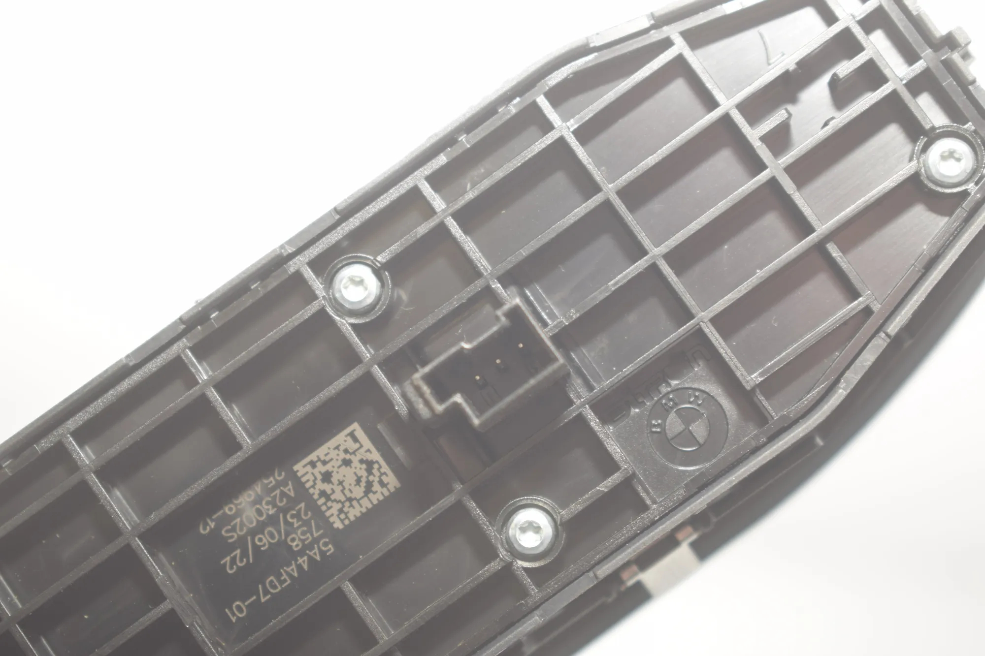 Front Left Door Window Switch – OEM 5A4AFD7 · BMW iX (I20) (2021 - -) xDrive 40 2021 – 4