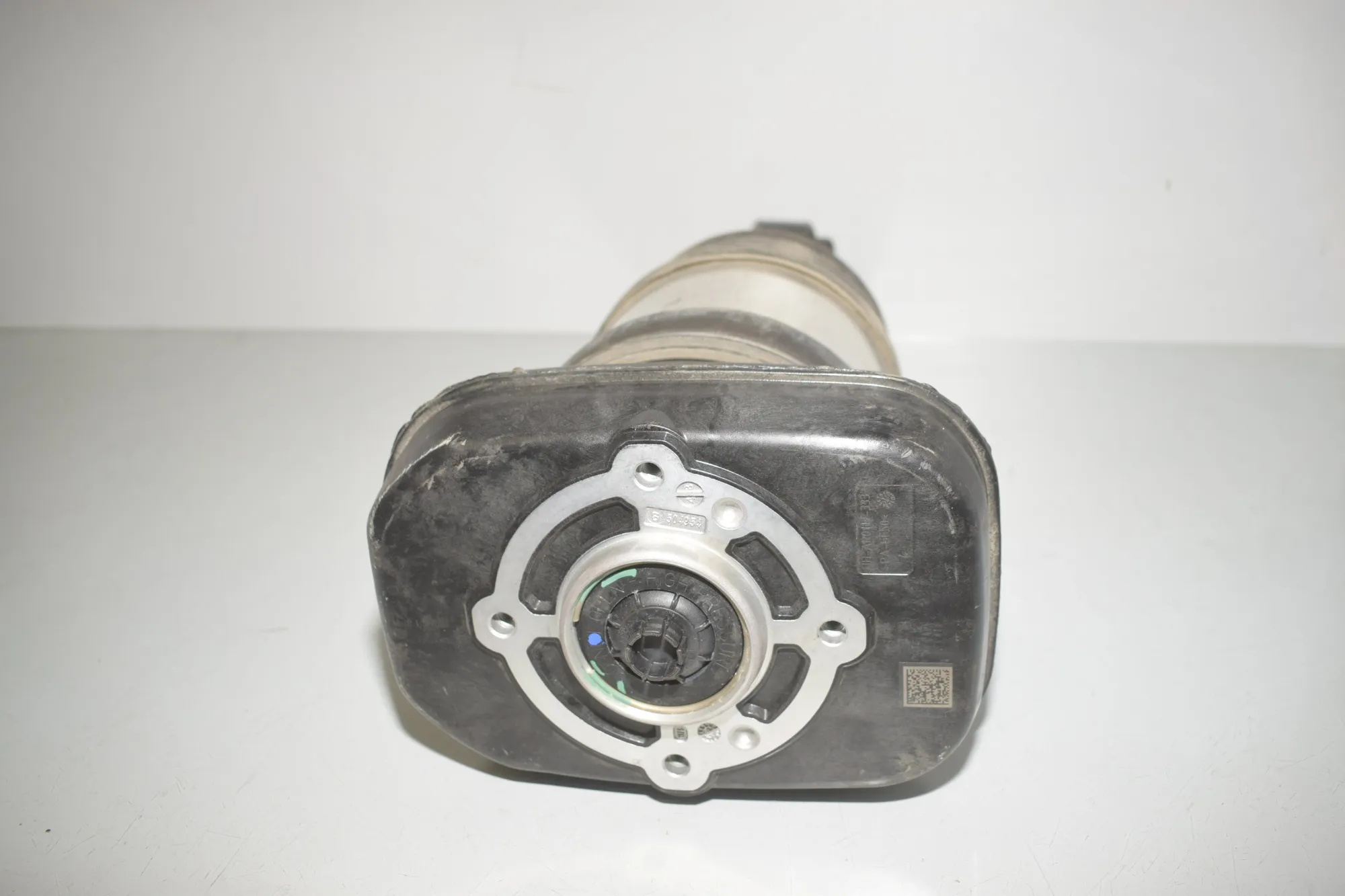Rear Left Shock Absorber – OEM 5A5BE15 · BMW i4 (G26) BMW i4 (G26) eDrive35 2023 – 4