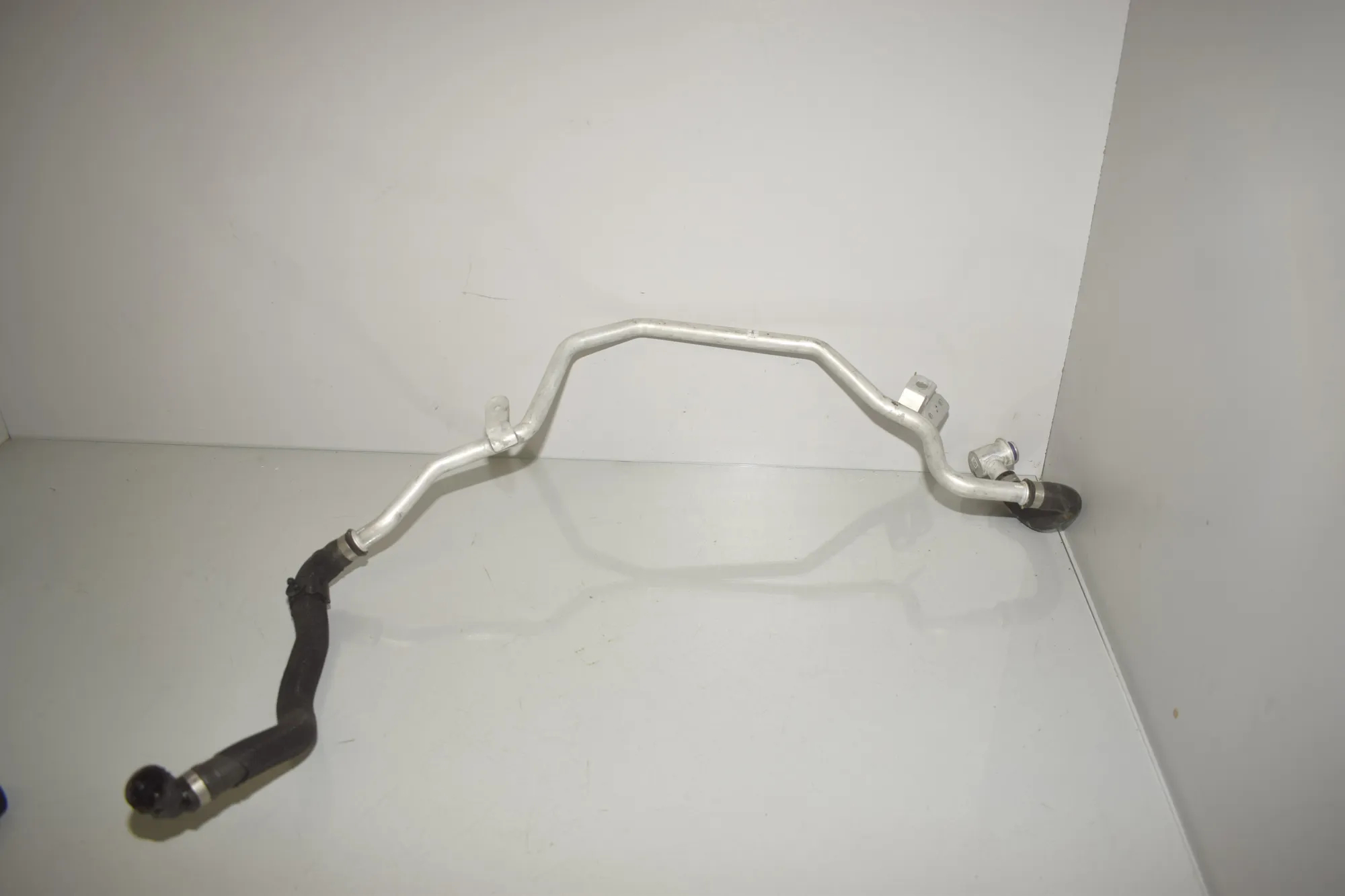 A/C Air Con Hose Pipe – OEM 92100466 · BMW 5 (G30) (2016 - -) 530 e iPerformance 2019 – 2
