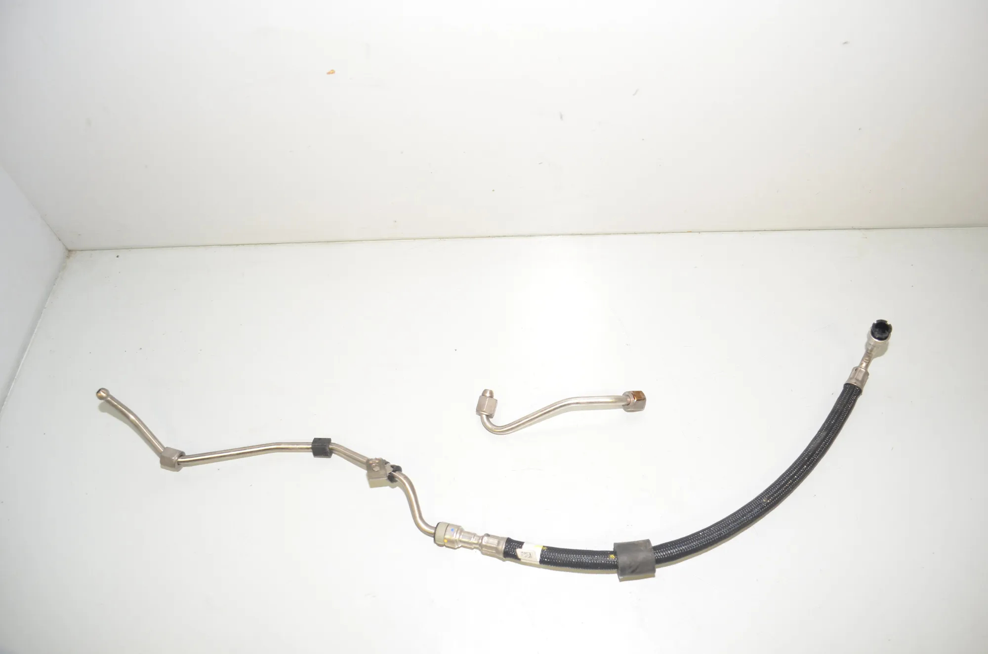 Fuel Pipe – OEM 8488084 · BMW 5 (G30) (2016 - -) 530 e iPerformance 2019 – 2