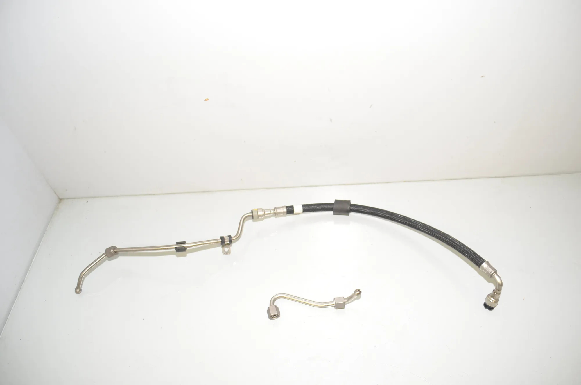 Fuel Pipe – OEM 8488084 · BMW 5 (G30) (2016 - -) 530 e iPerformance 2019 – 3