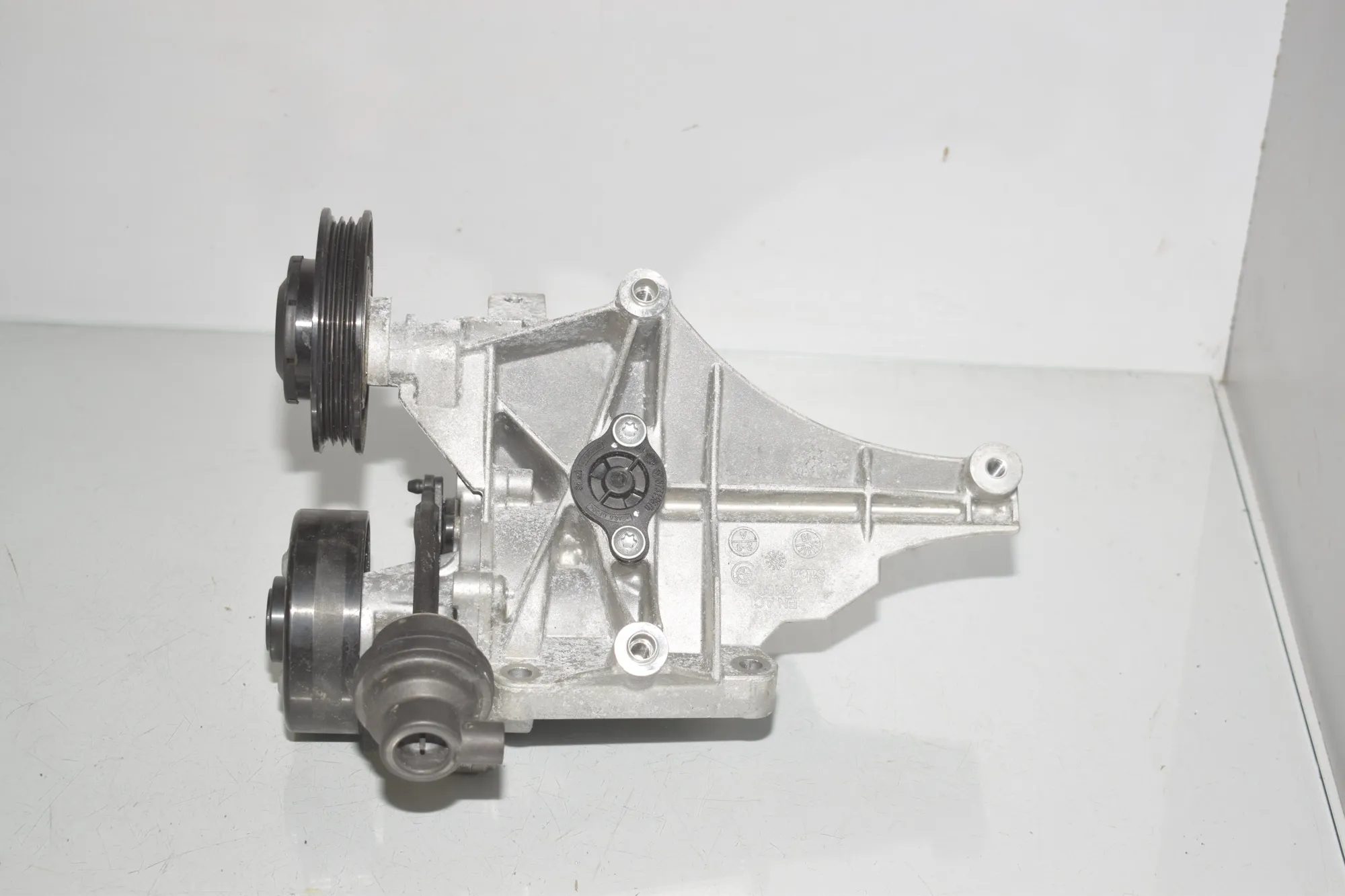 Water Pump – OEM 7644810 · BMW 5 (G30) (2016 - -) 530 e iPerformance 2019 – 2