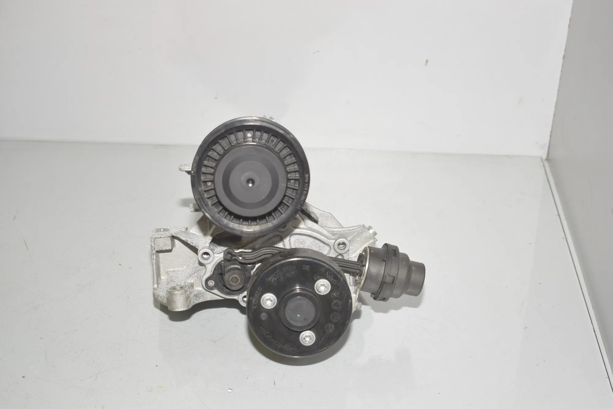 Water Pump – OEM 7644810 · BMW 5 (G30) (2016 - -) 530 e iPerformance 2019 – 3