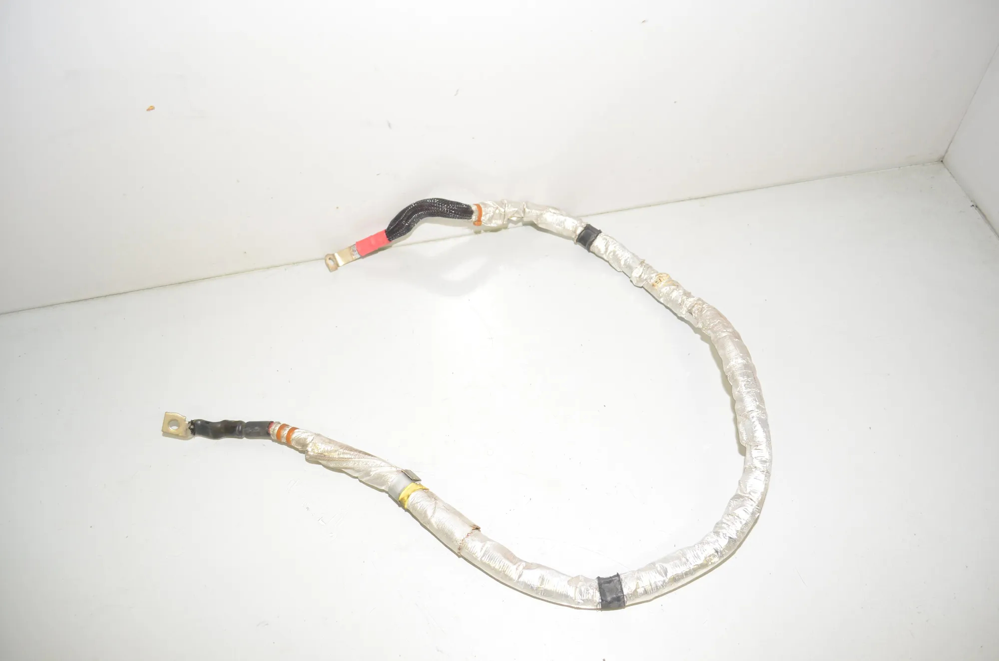 Positive Battery Cable – OEM 8680393 · BMW 5 (G30) (2016 - -) 530 e iPerformance 2019 – 3