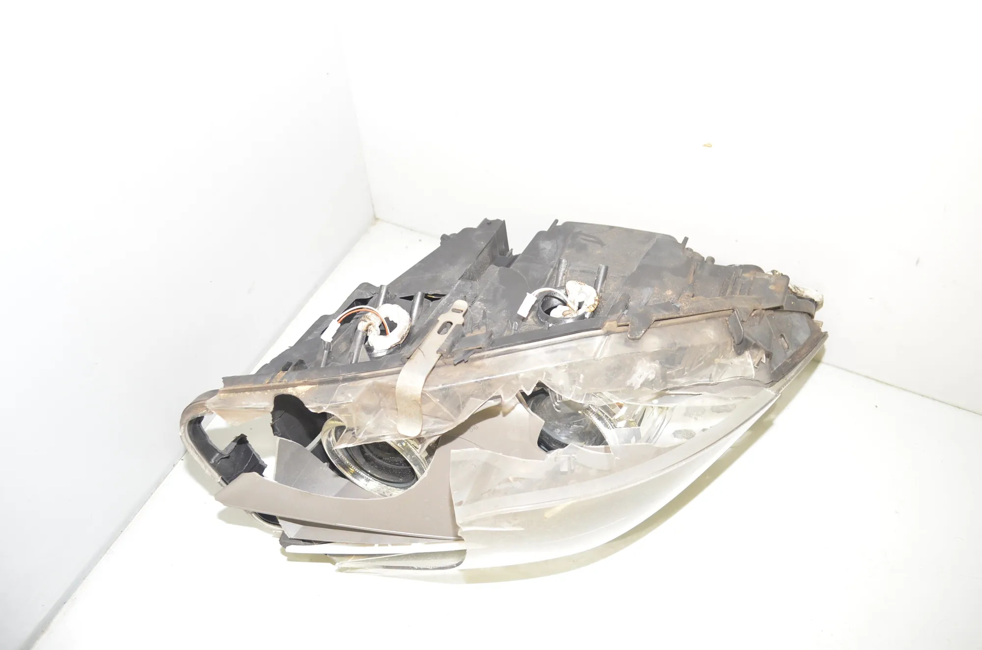 Front Right Headlight – OEM 7271912 · BMW 5 Touring (F11) 530 d 2011 – 4