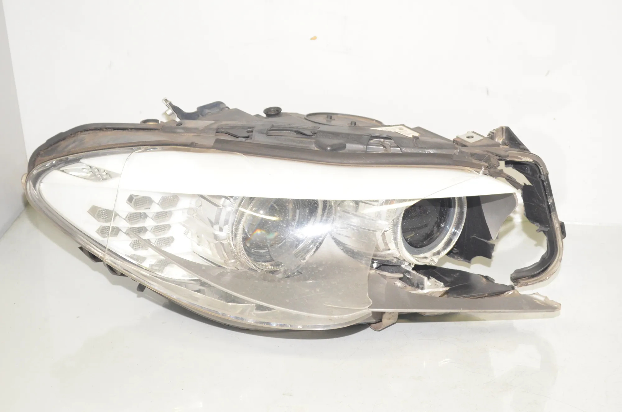 Front Right Headlight – OEM 7271912 · BMW 5 Touring (F11) 530 d 2011