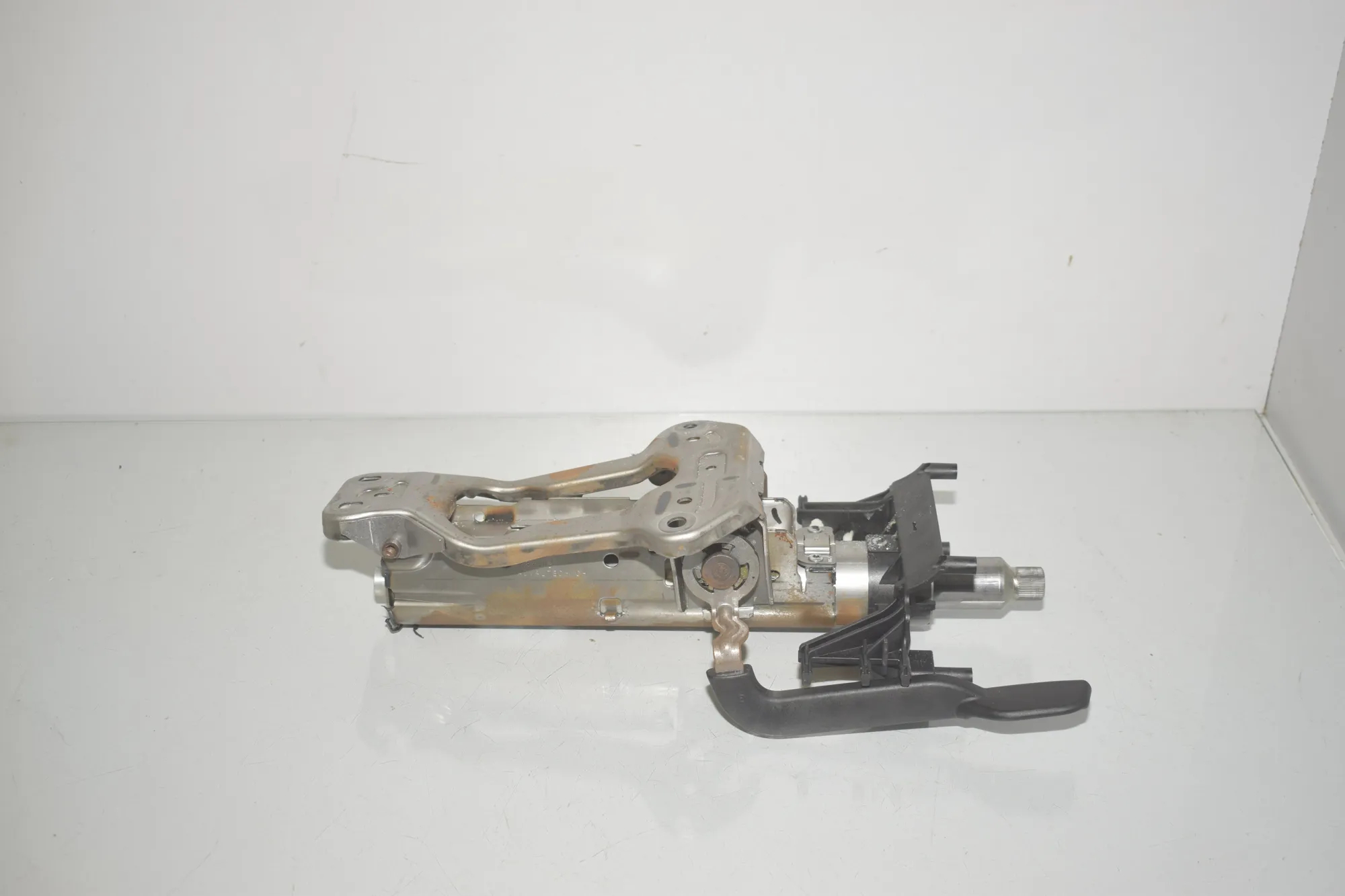 Steering Wheel Adjustment Mechanism – OEM 6864827 · BMW X1 (F48) xDrive 25 i 2020 – 5