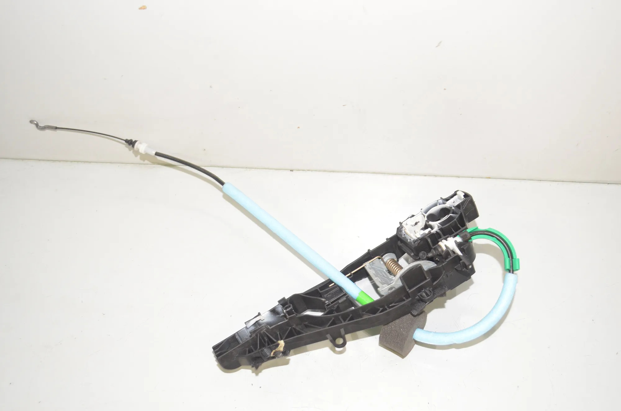 Rear Left Door Interior Handle Frame – OEM 7401209 · BMW X1 (F48) xDrive 25 i 2020 – 2