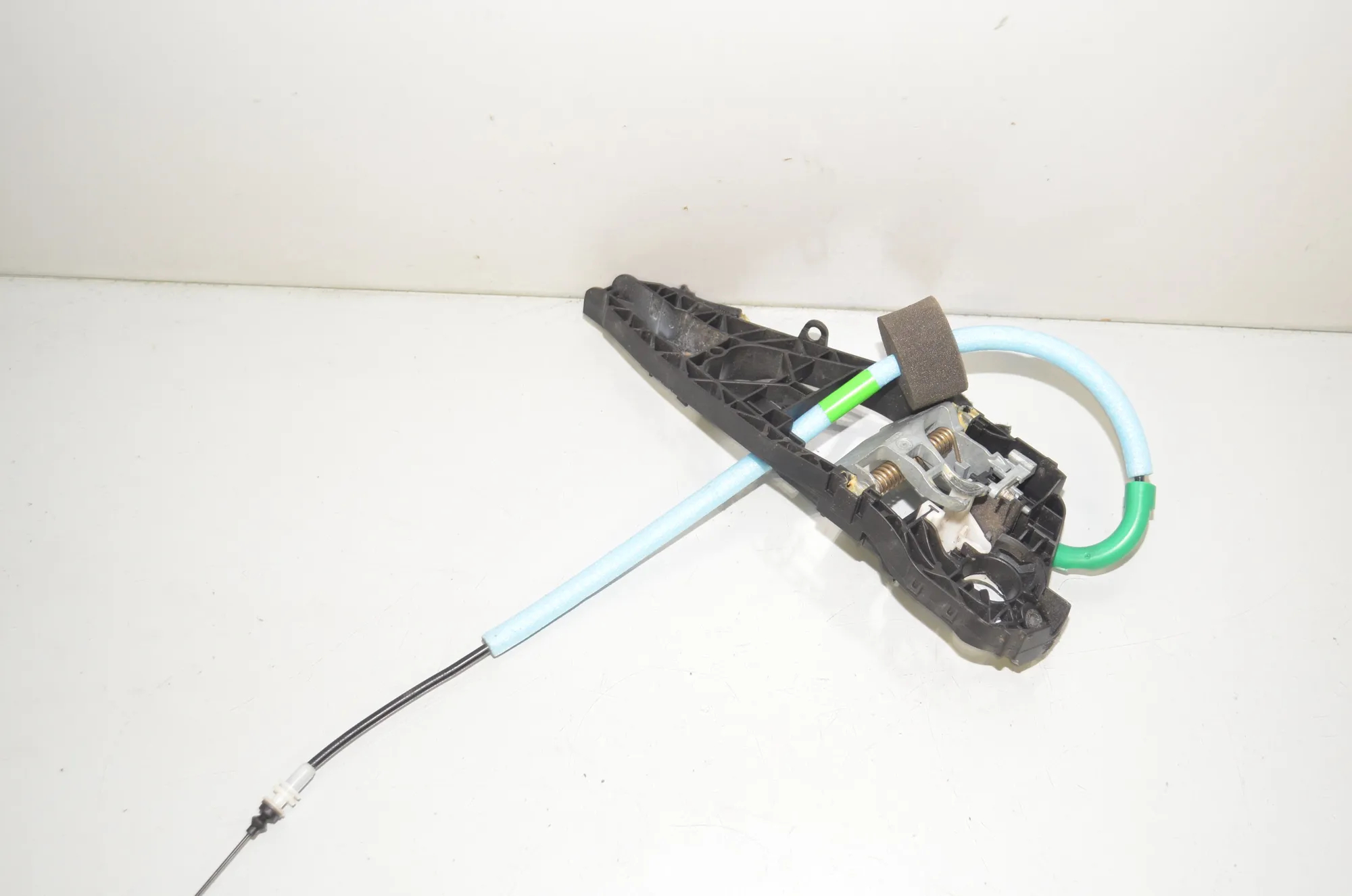 Rear Left Door Interior Handle Frame – OEM 7401209 · BMW X1 (F48) xDrive 25 i 2020 – 3