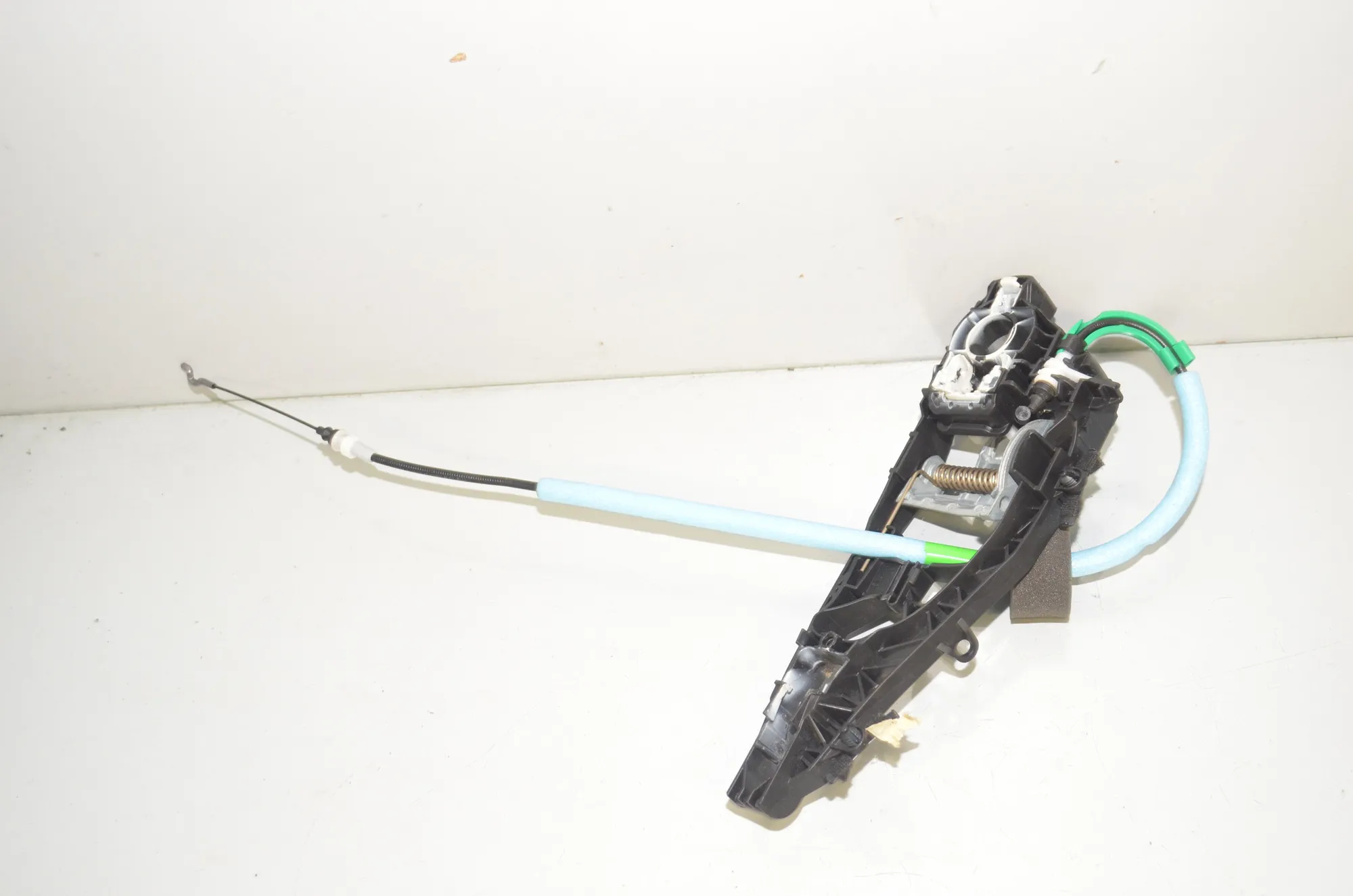 Rear Left Door Interior Handle Frame – OEM 7401209 · BMW X1 (F48) xDrive 25 i 2020 – 4