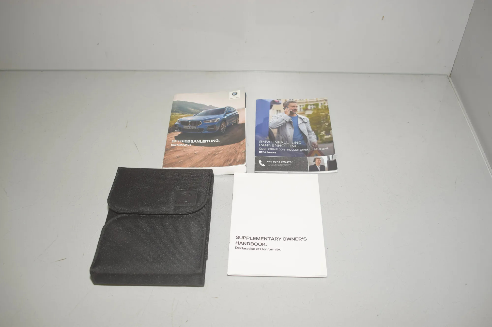 Manual Service Book – OEM 5A1F026 · BMW X1 (F48) xDrive 25 i 2020 – 3