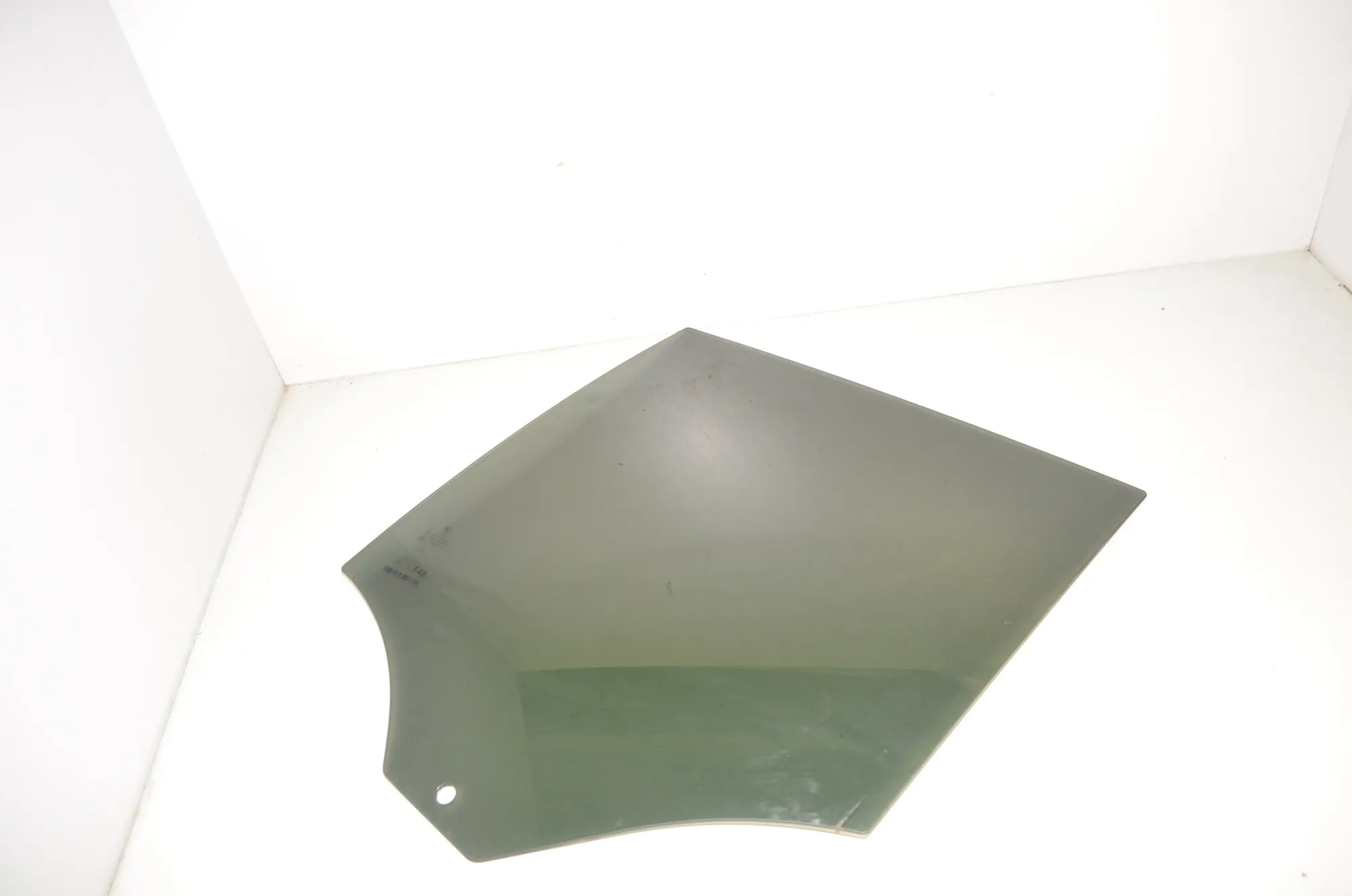 Rear Left Door Window – OEM 7388869 · BMW X1 (F48) xDrive 25 i 2020