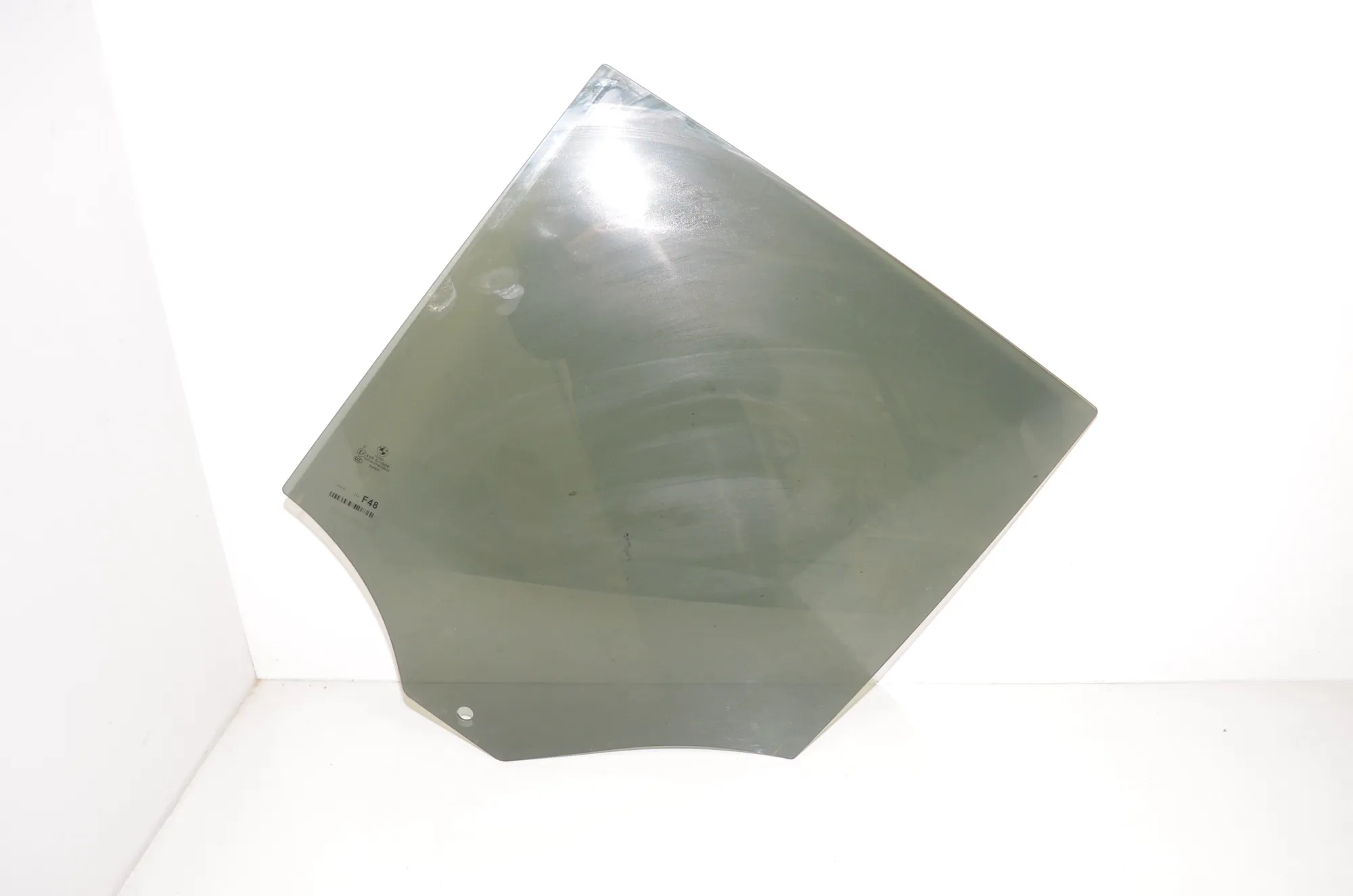 Rear Left Door Window – OEM 7388869 · BMW X1 (F48) xDrive 25 i 2020 – 2