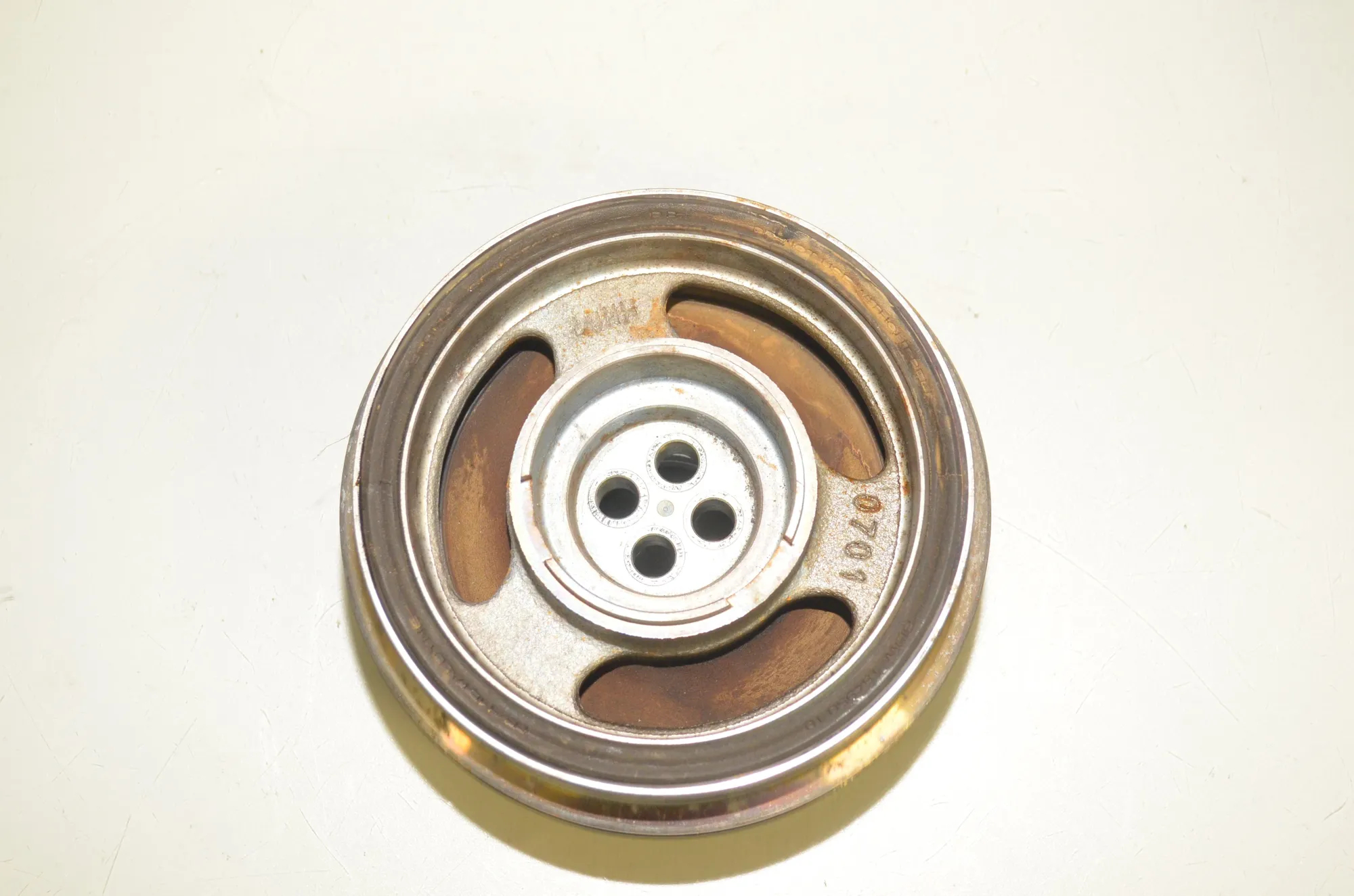 Crankshaft Pulley – OEM 8669098 · BMW X1 (F48) xDrive 25 i 2020