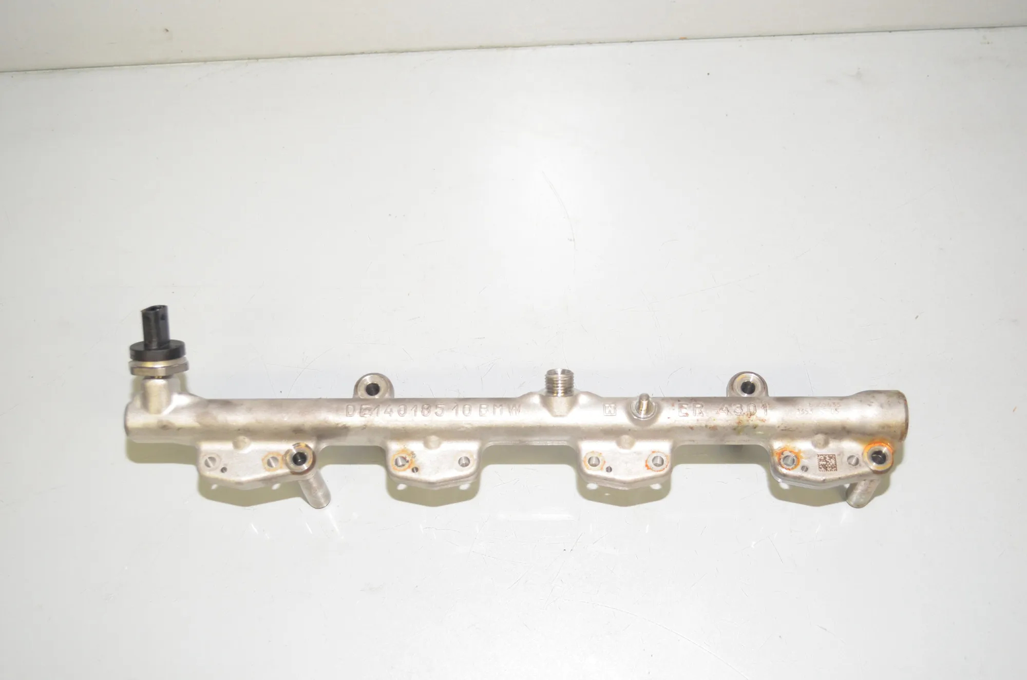 Fuel Rail – OEM 8665633 · BMW X1 (F48) xDrive 25 i 2020 – 3