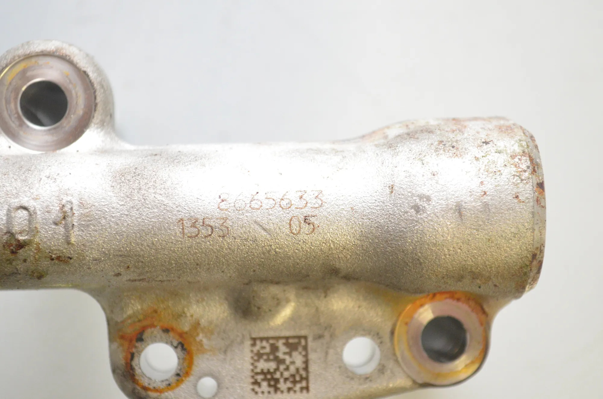Fuel Rail – OEM 8665633 · BMW X1 (F48) xDrive 25 i 2020 – 5