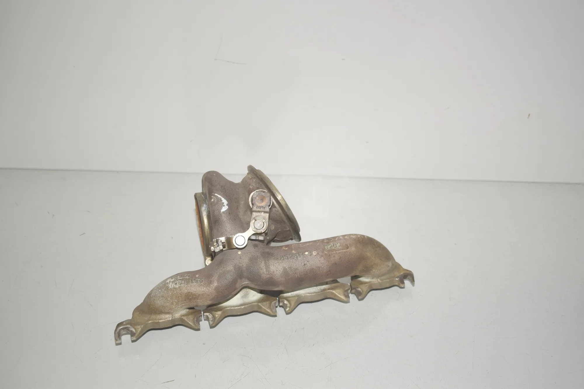 Exhaust Manifold – OEM 8524173 · BMW X1 (F48) xDrive 25 i 2020 – 3