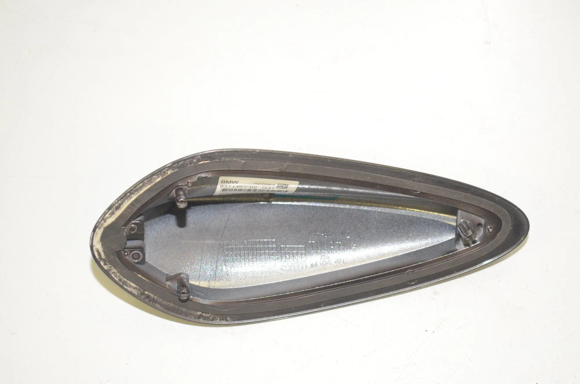 Antenna Trim – OEM 9371367 · BMW 5 Touring (G31) BMW 5 Touring (G31) 520 d 2018 – 3