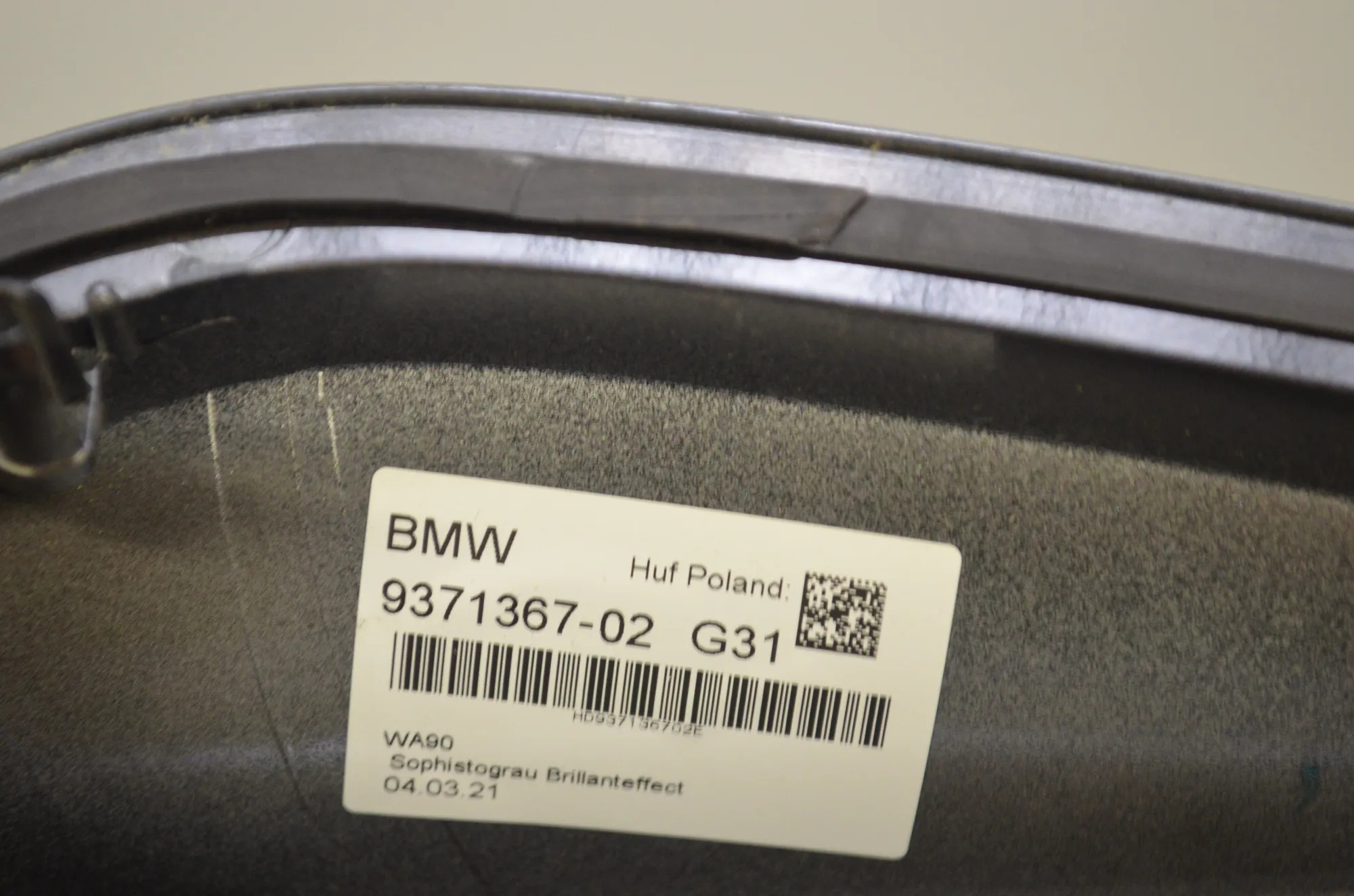 Antenna Trim – OEM 9371367 · BMW 5 Touring (G31) BMW 5 Touring (G31) 520 d 2018 – 5