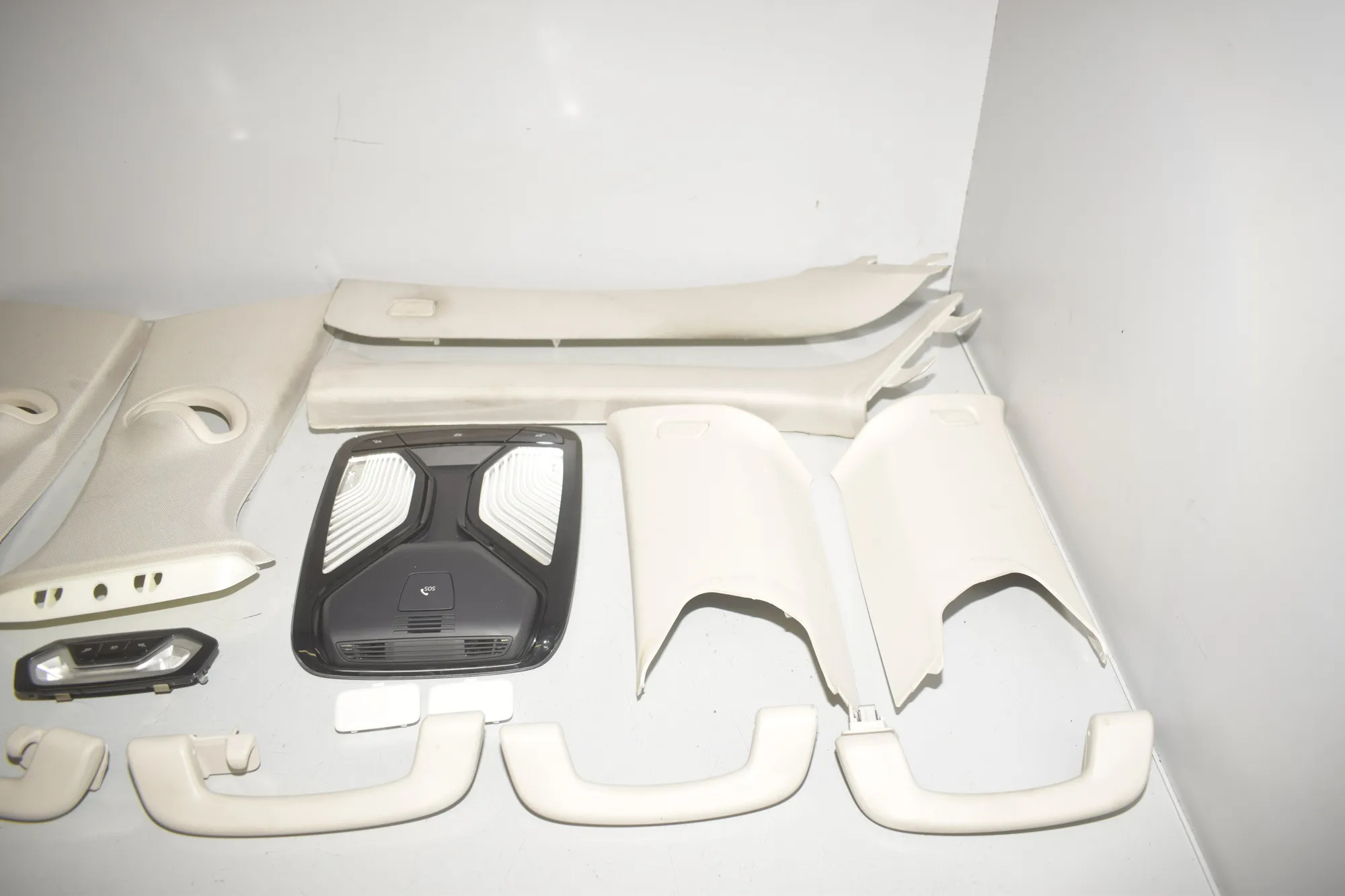 Interior Side Pillars Trim Kit – OEM 1190419 · BMW 3 Touring (G21) (2019 - -) 320 d 2020 – 4