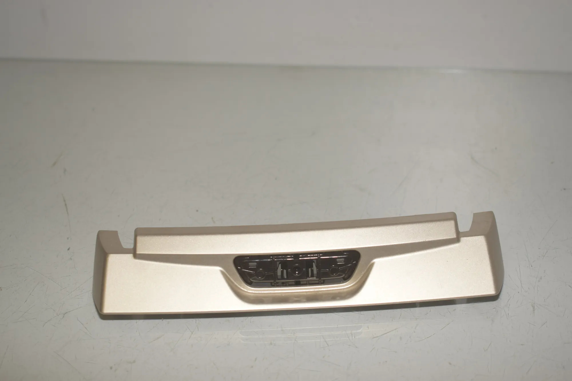 Center Console Trim – OEM 1461411 · BMW iX (I20) (2021 - -) xDrive 40 2021 – 2