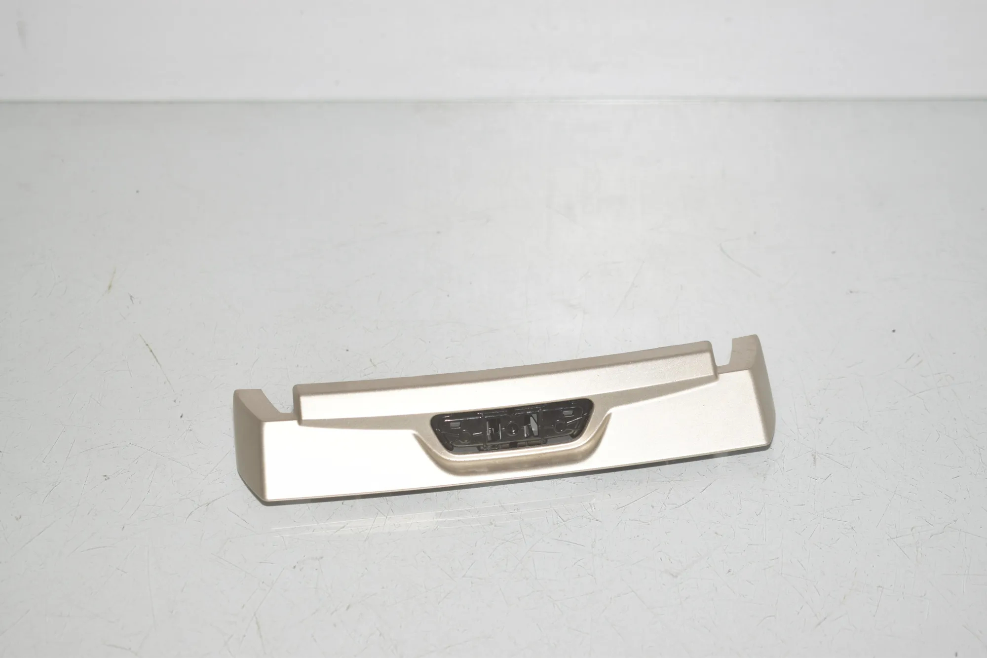 Center Console Trim – OEM 1461411 · BMW iX (I20) (2021 - -) xDrive 40 2021