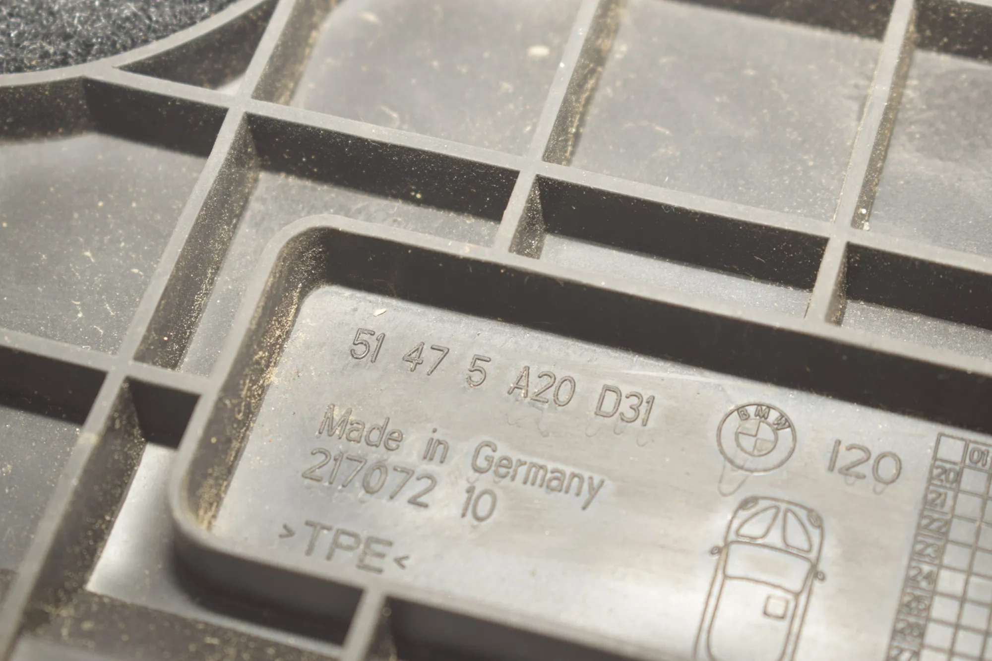Floor Mat Set – OEM 5A20D31 · BMW iX (I20) (2021 - -) xDrive 40 2021 – 4