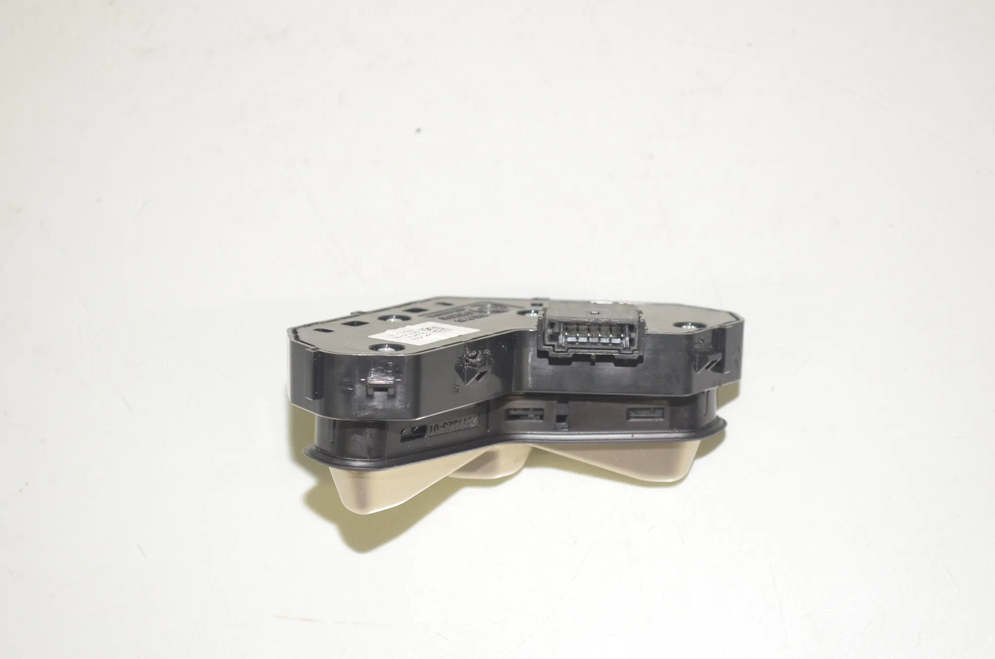 Switches – OEM 5A32ED4 · BMW iX (I20) (2021 - -) xDrive 40 2021 – 4